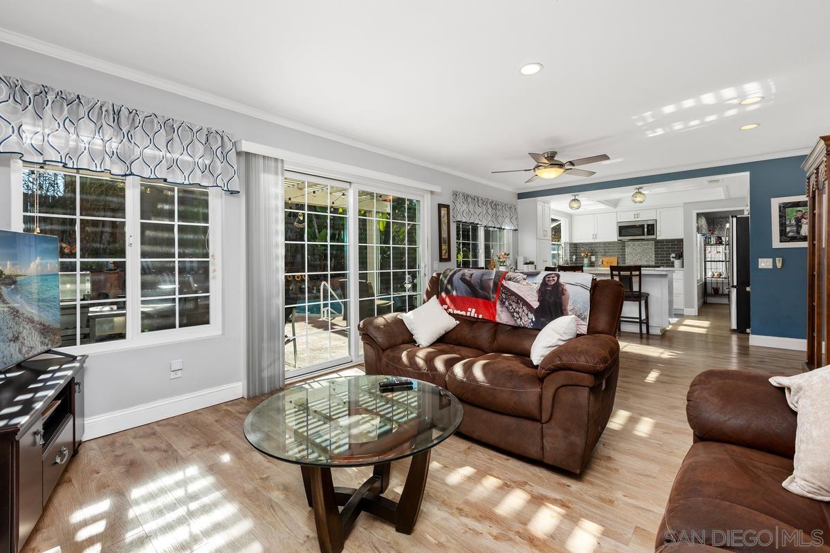 Detail Gallery Image 18 of 41 For 4475  Saint Andrews Place, Oceanside,  CA 92057 - 4 Beds | 3 Baths