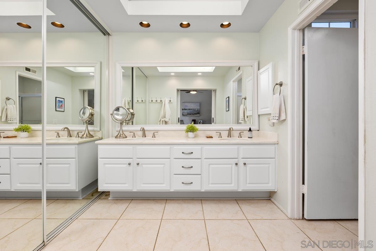 Detail Gallery Image 25 of 41 For 4475  Saint Andrews Place, Oceanside,  CA 92057 - 4 Beds | 3 Baths