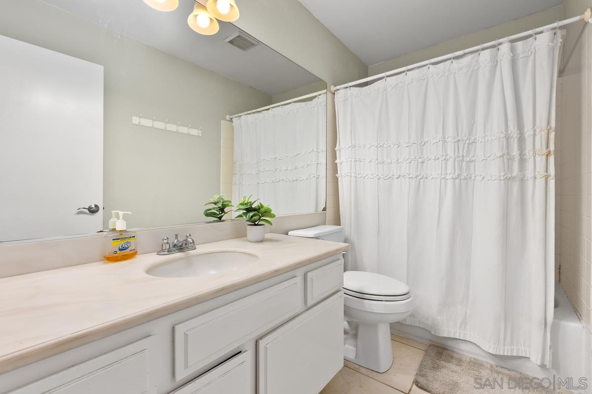 Detail Gallery Image 28 of 41 For 4475  Saint Andrews Place, Oceanside,  CA 92057 - 4 Beds | 3 Baths