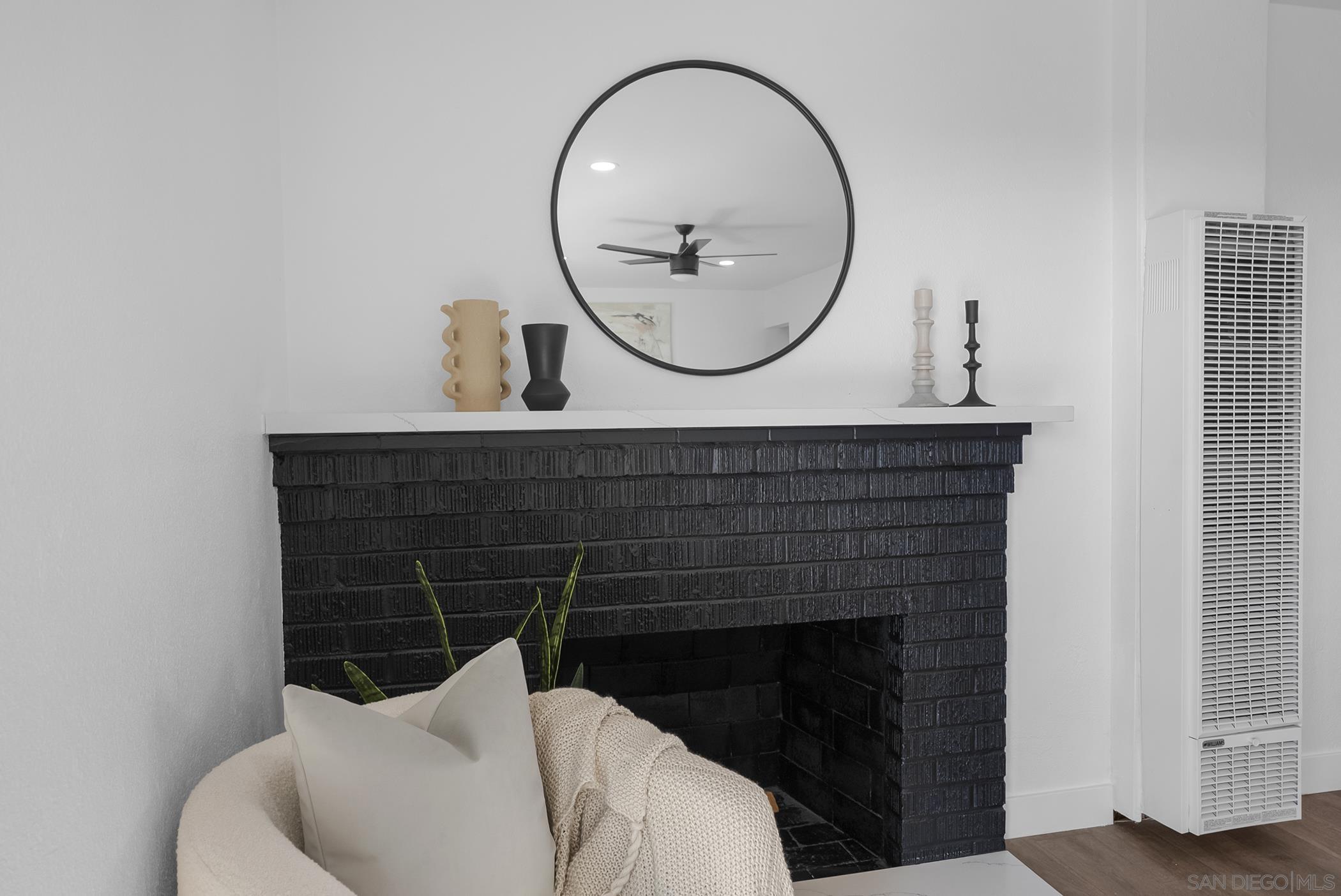 Detail Gallery Image 5 of 30 For San Onofre Ter, San Diego,  CA 92114 - 3 Beds | 2 Baths