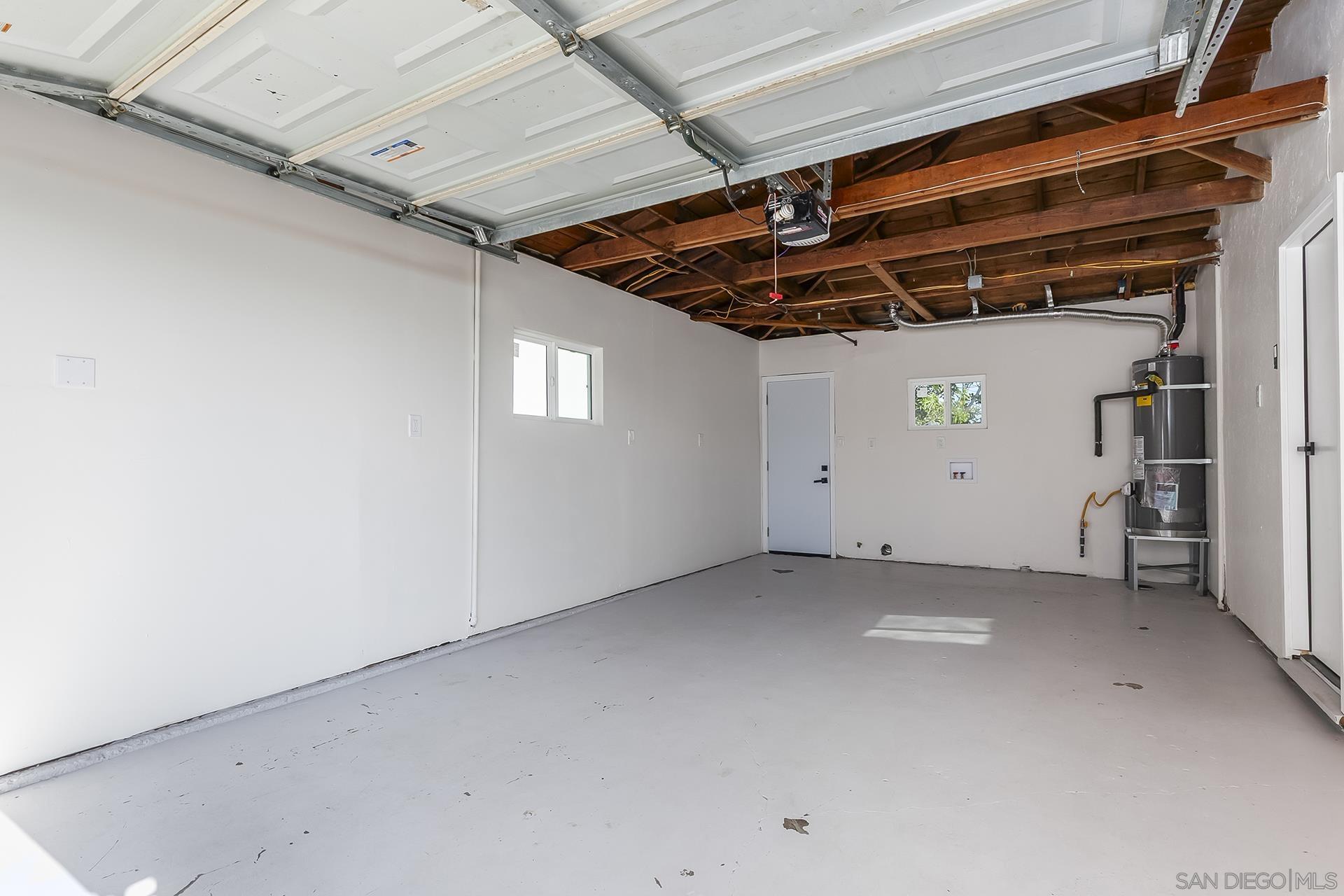 Detail Gallery Image 37 of 57 For 2549  Roseview Pl, San Diego,  CA 92105 - 4 Beds | 2 Baths