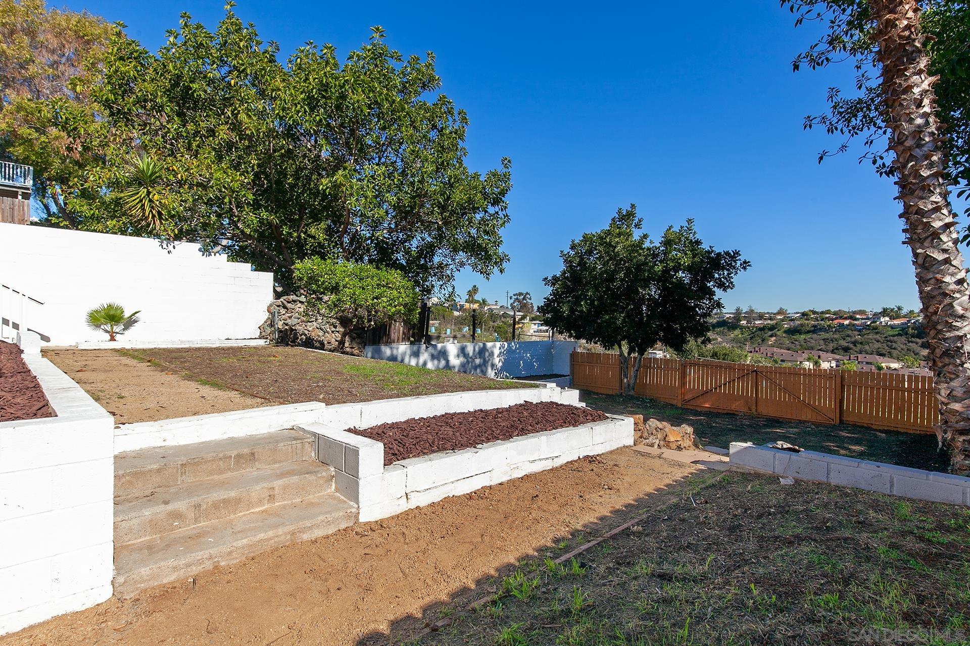 Detail Gallery Image 38 of 57 For 2549  Roseview Pl, San Diego,  CA 92105 - 4 Beds | 2 Baths