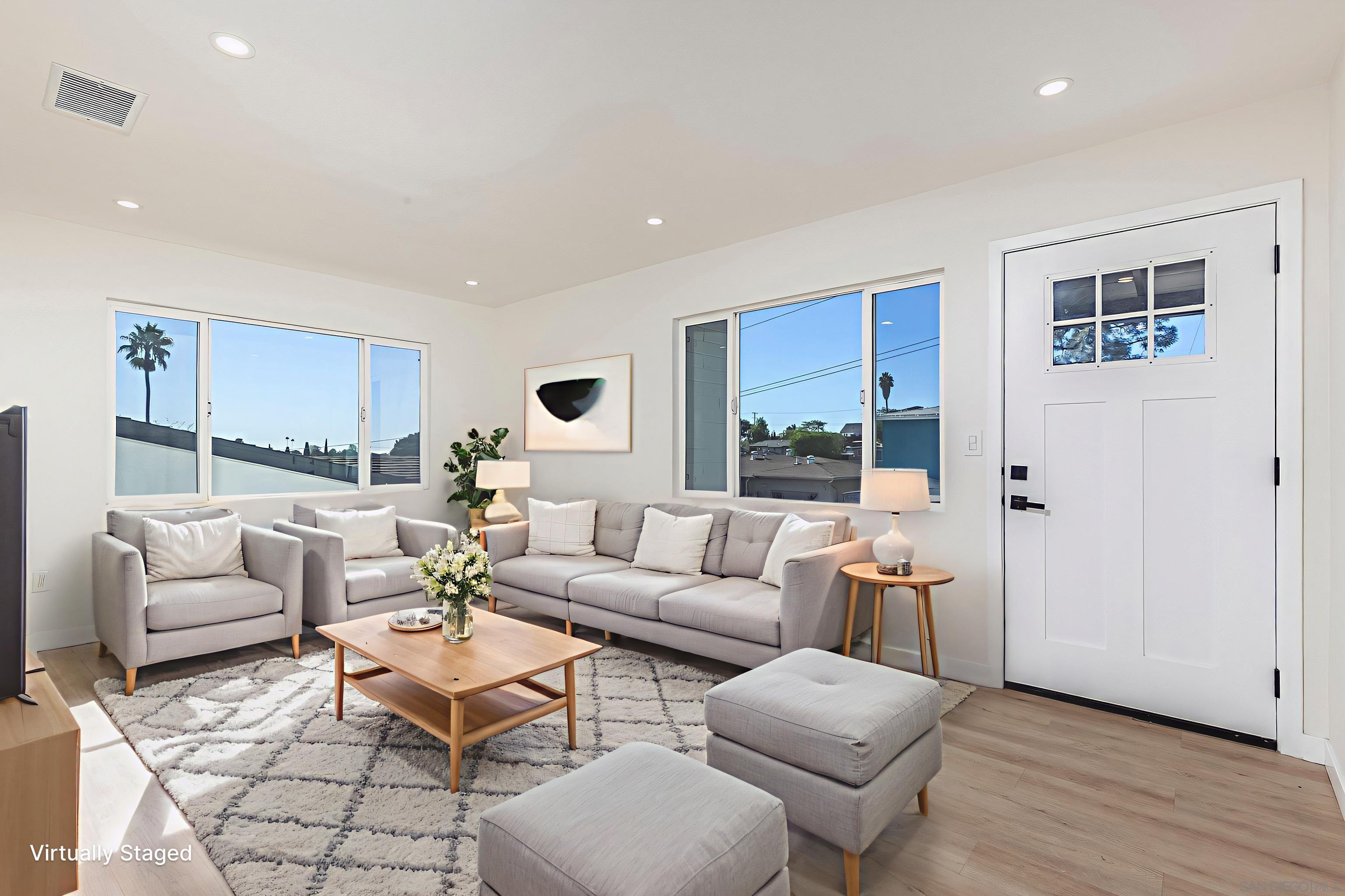 Detail Gallery Image 7 of 57 For 2549  Roseview Pl, San Diego,  CA 92105 - 4 Beds | 2 Baths