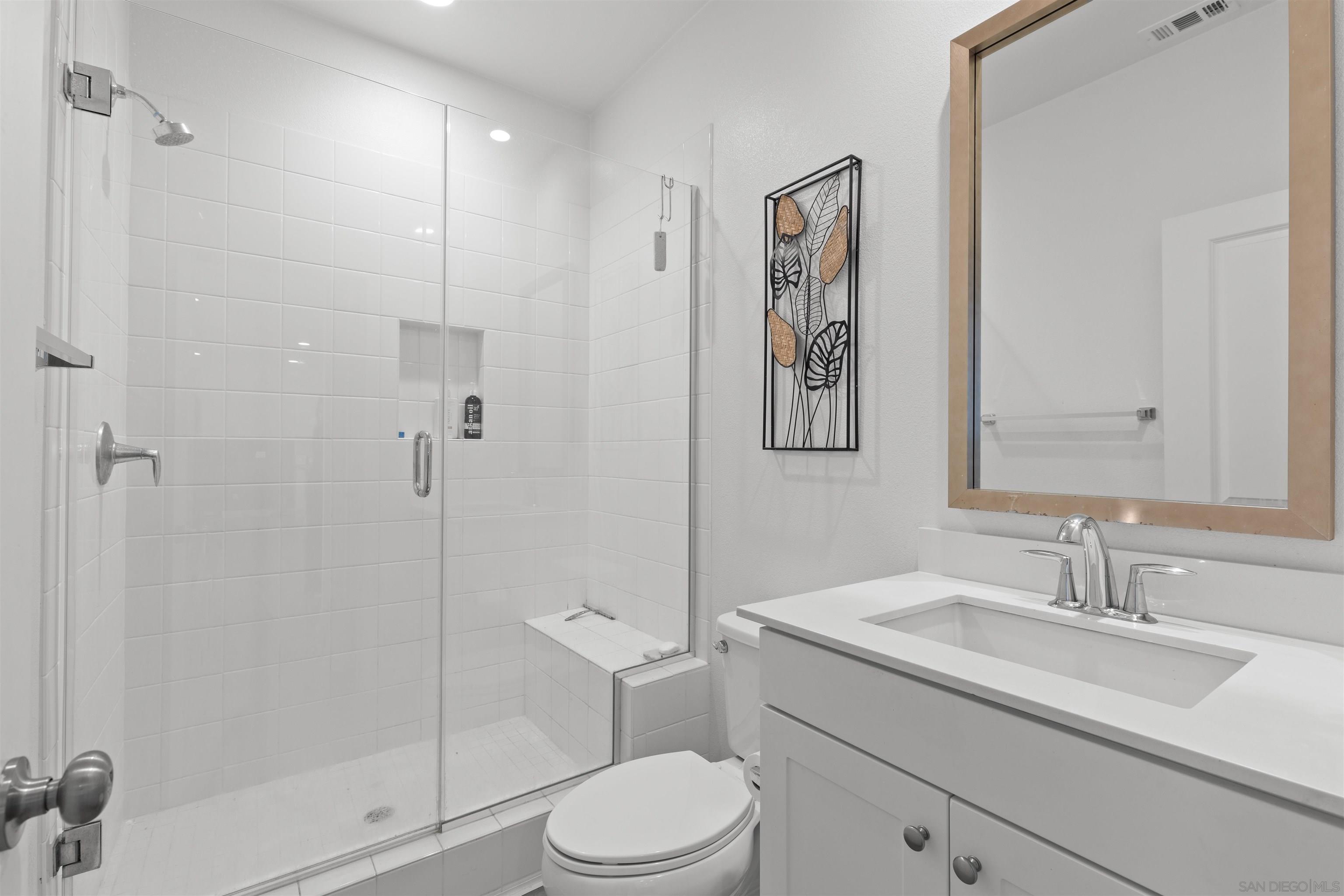 Detail Gallery Image 14 of 23 For 8686  Tobago Lane, Santee,  CA 92071 - 4 Beds | 3 Baths