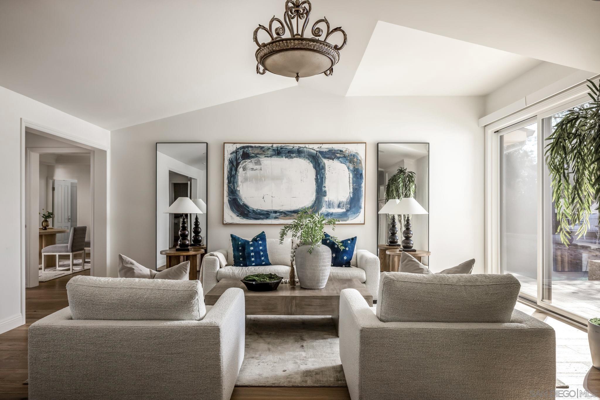 Detail Gallery Image 2 of 46 For 1879  Tahiti Drive, Costa Mesa,  CA 92626 - 4 Beds | 3/1 Baths