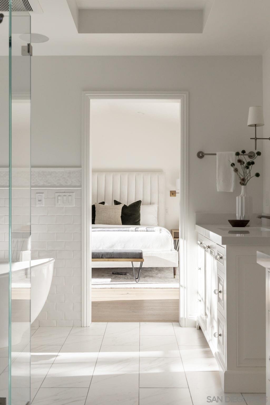 Detail Gallery Image 20 of 46 For 1879  Tahiti Drive, Costa Mesa,  CA 92626 - 4 Beds | 3/1 Baths