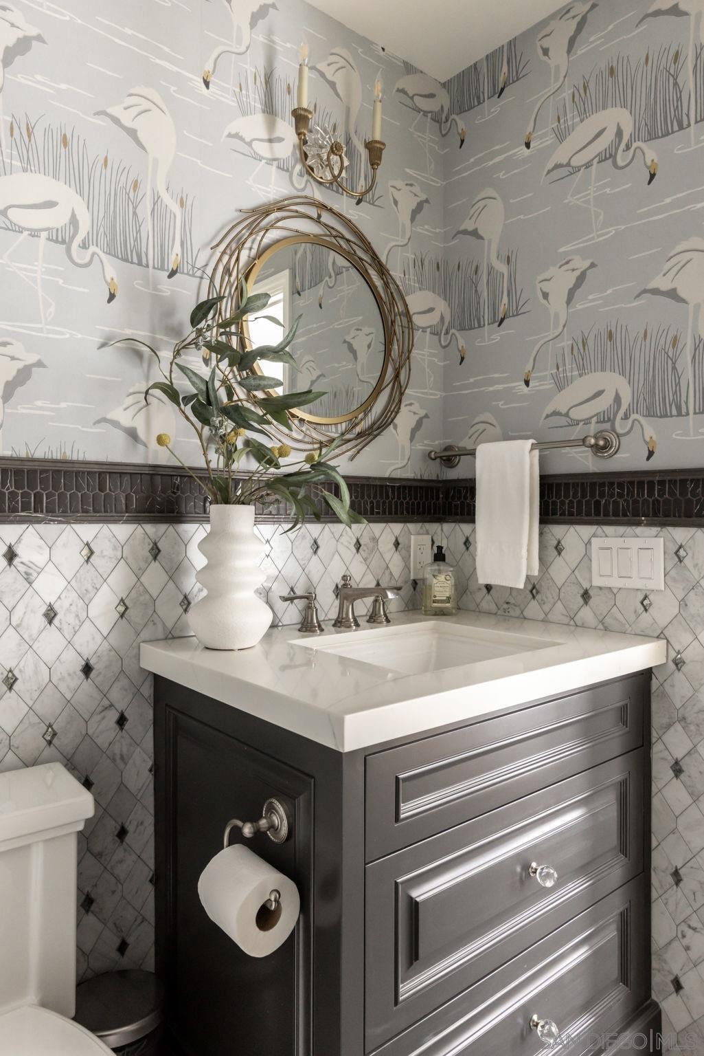 Detail Gallery Image 24 of 46 For 1879  Tahiti Drive, Costa Mesa,  CA 92626 - 4 Beds | 3/1 Baths