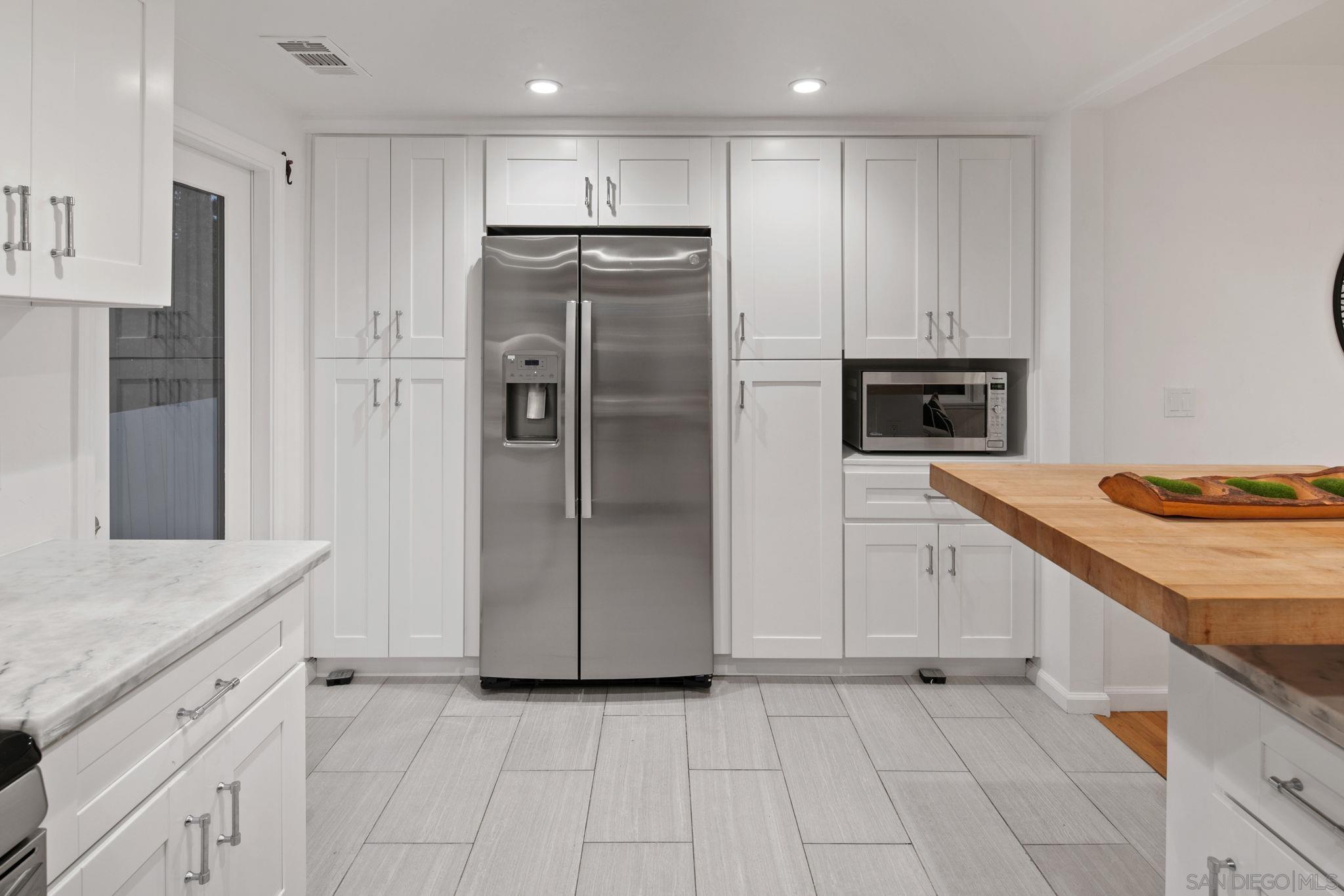 Detail Gallery Image 16 of 29 For 211  Ocean St, Solana Beach,  CA 92075 - 3 Beds | 2 Baths