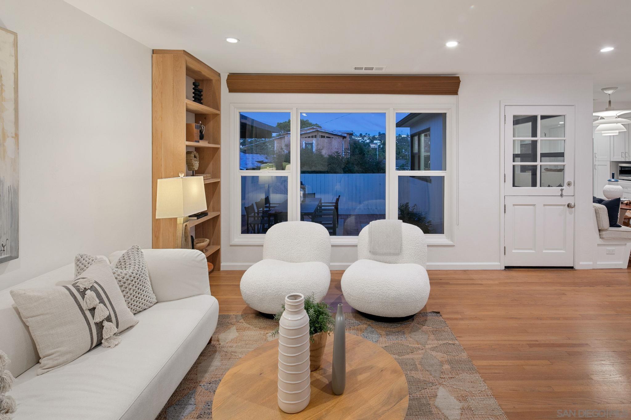 Detail Gallery Image 17 of 29 For 211  Ocean St, Solana Beach,  CA 92075 - 3 Beds | 2 Baths