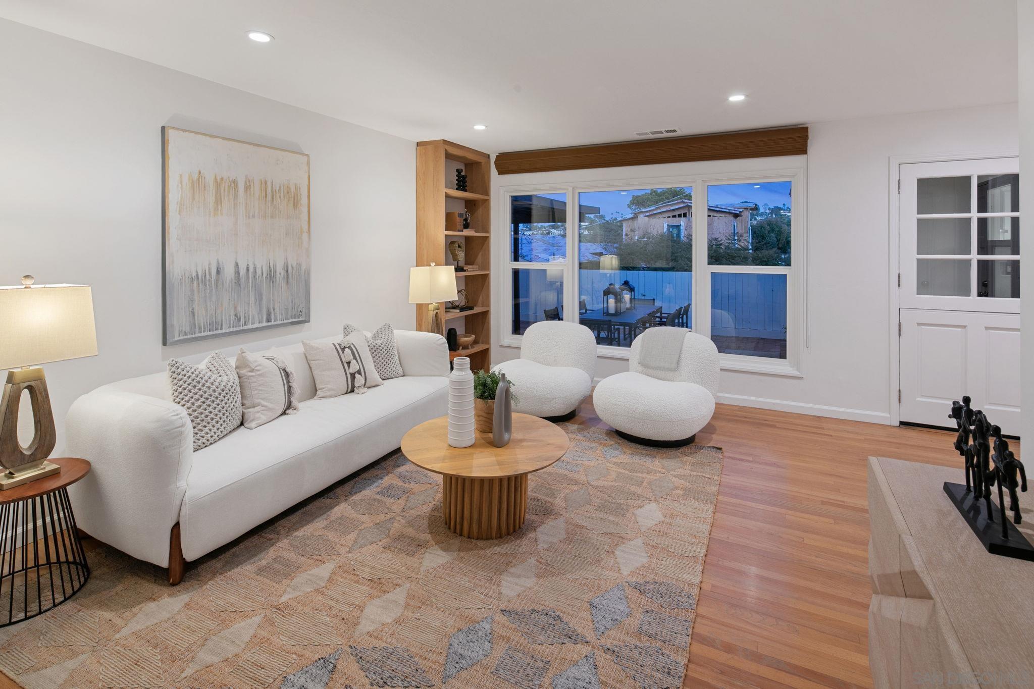 Detail Gallery Image 18 of 29 For 211  Ocean St, Solana Beach,  CA 92075 - 3 Beds | 2 Baths