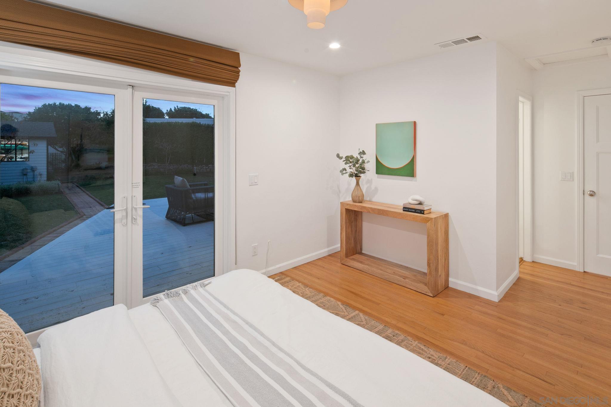 Detail Gallery Image 24 of 29 For 211  Ocean St, Solana Beach,  CA 92075 - 3 Beds | 2 Baths