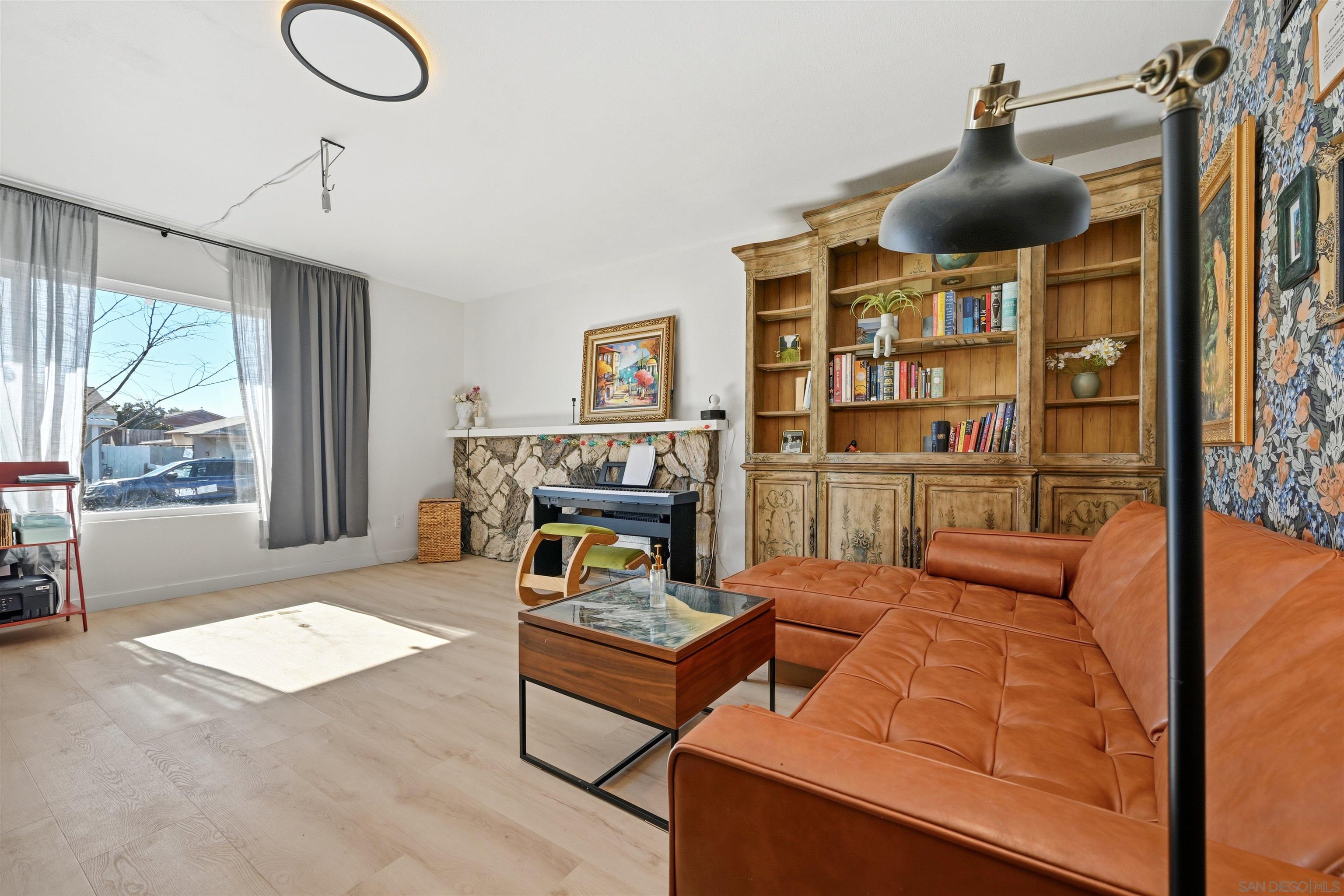 Detail Gallery Image 7 of 16 For 4006  Coldwell Ln, San Diego,  CA 92154 - 3 Beds | 2 Baths