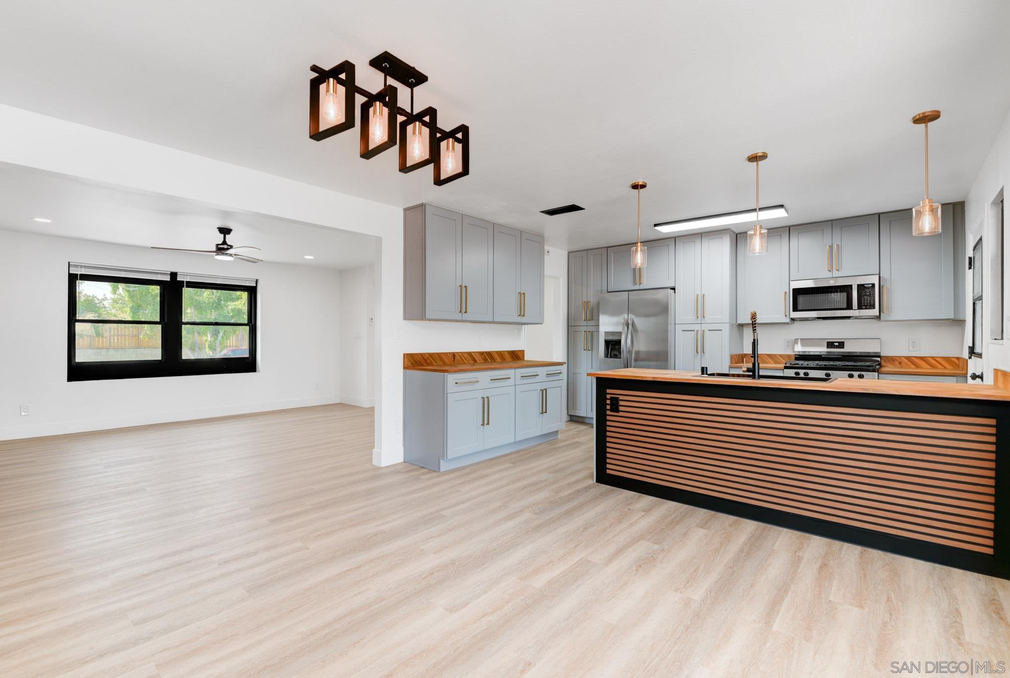 Detail Gallery Image 6 of 29 For 1340  Heron Ave, El Cajon,  CA 92020 - 4 Beds | 2 Baths