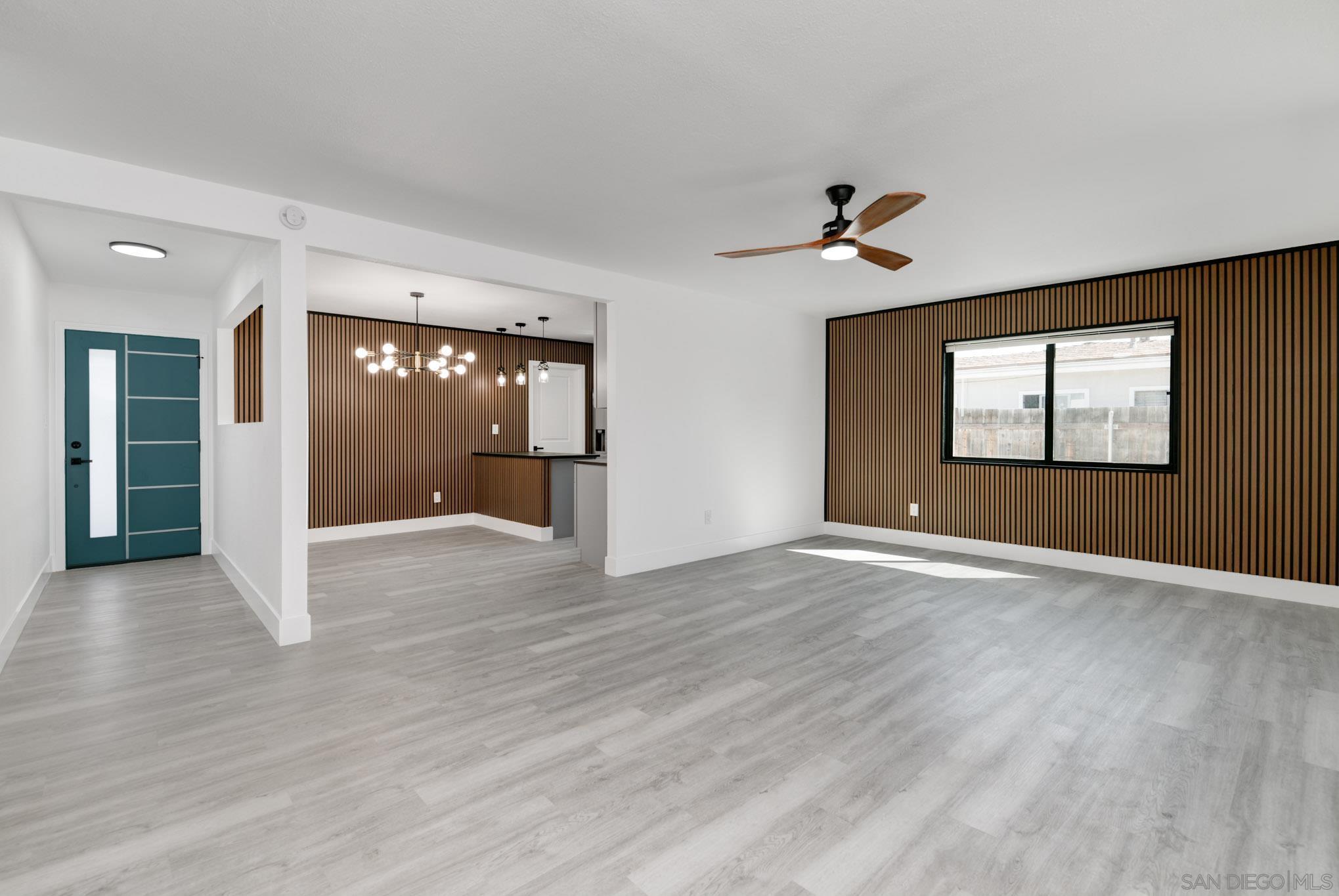 Detail Gallery Image 2 of 25 For 9125  Akard St, Spring Valley,  CA 91977 - 4 Beds | 2 Baths