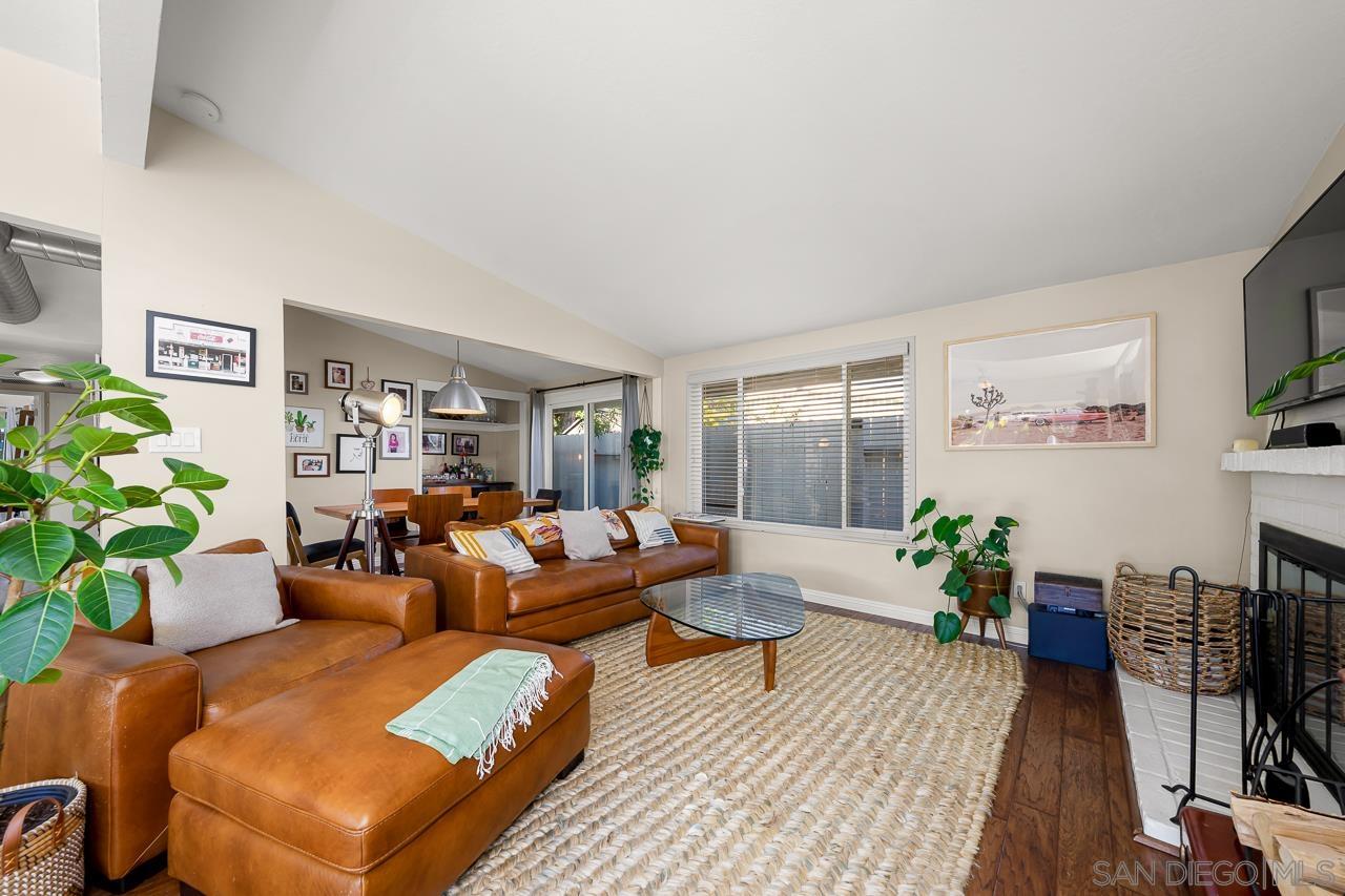 Detail Gallery Image 14 of 45 For 6209  Amber Lake Ave, San Diego,  CA 92119 - 4 Beds | 2 Baths