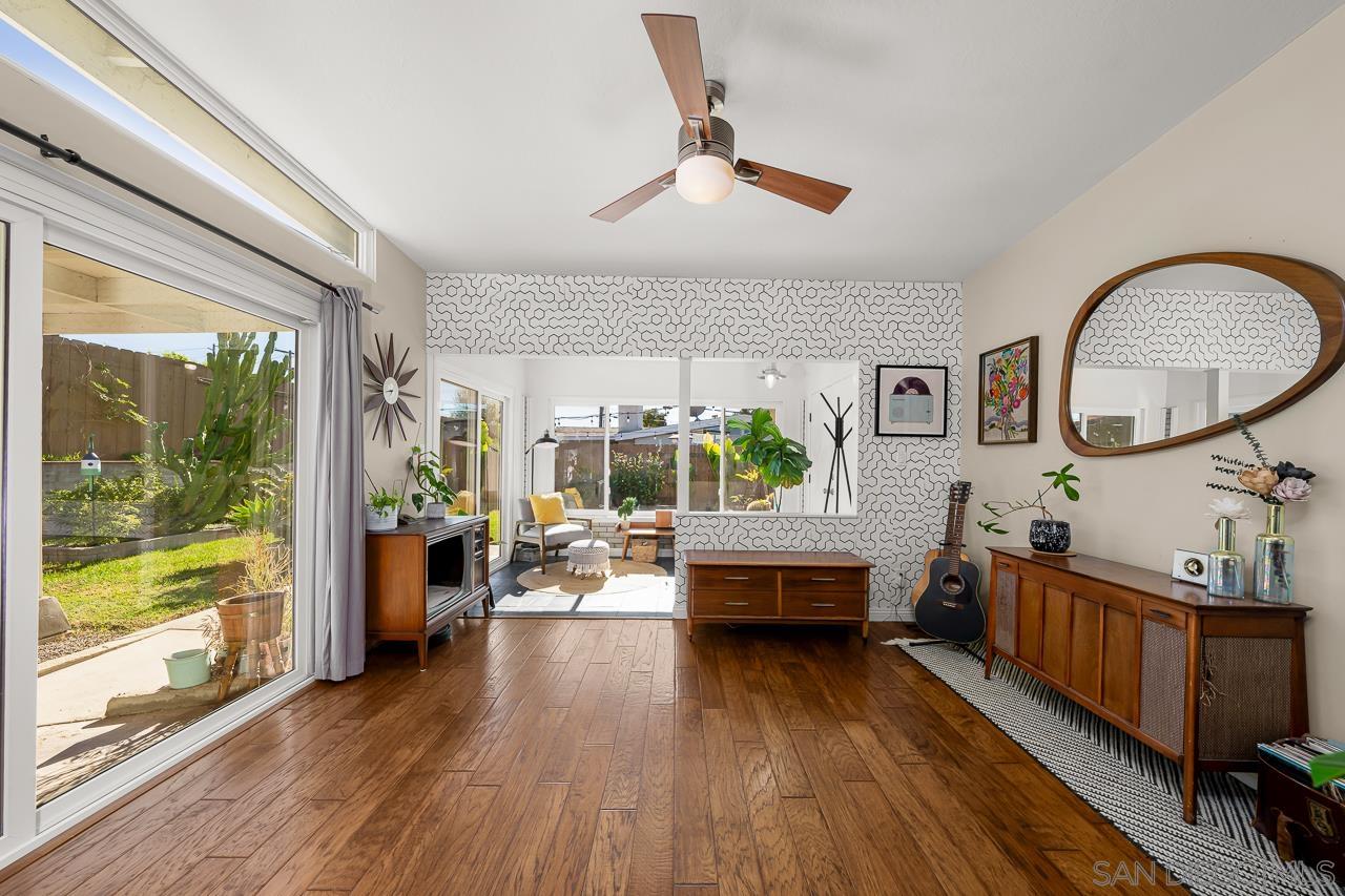 Detail Gallery Image 15 of 45 For 6209  Amber Lake Ave, San Diego,  CA 92119 - 4 Beds | 2 Baths