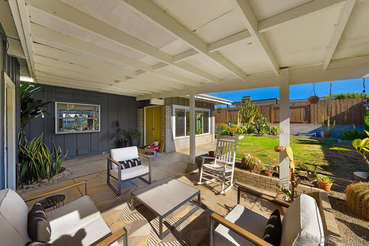 Detail Gallery Image 6 of 45 For 6209  Amber Lake Ave, San Diego,  CA 92119 - 4 Beds | 2 Baths