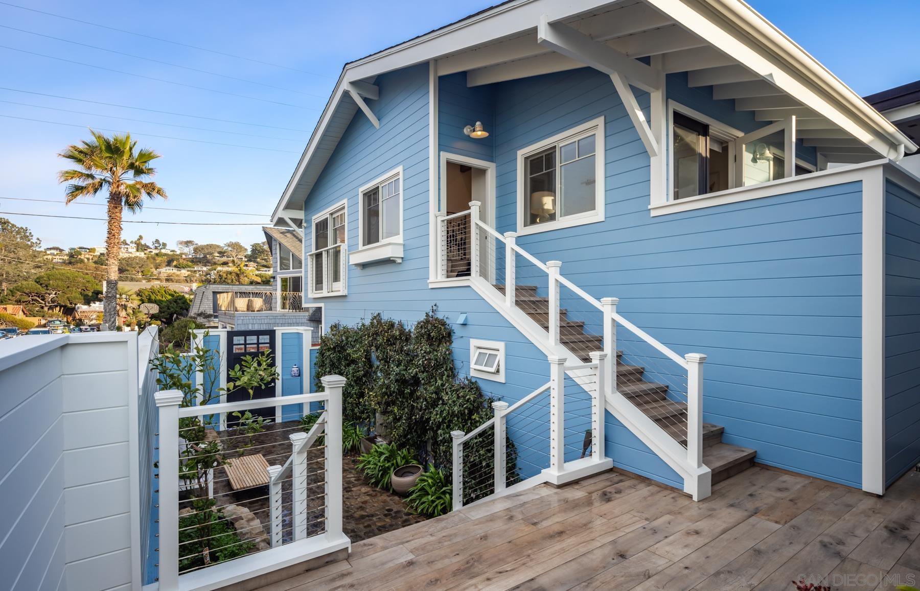 Detail Gallery Image 27 of 30 For 2050  Ocean Front, Del Mar,  CA 92014 - 5 Beds | 5 Baths