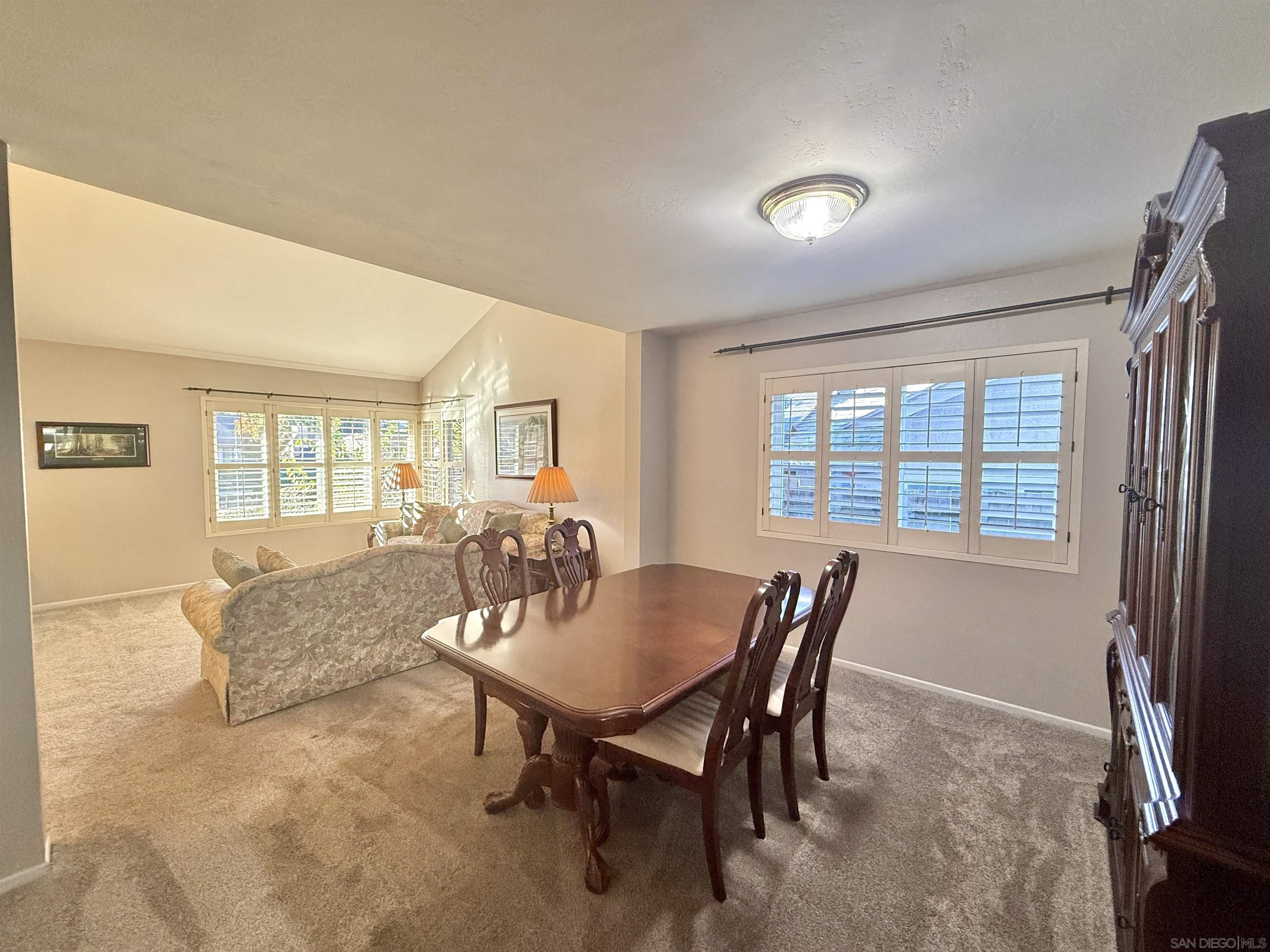 Detail Gallery Image 5 of 29 For 2049  Wind River Rd, El Cajon,  CA 92019 - 4 Beds | 3 Baths