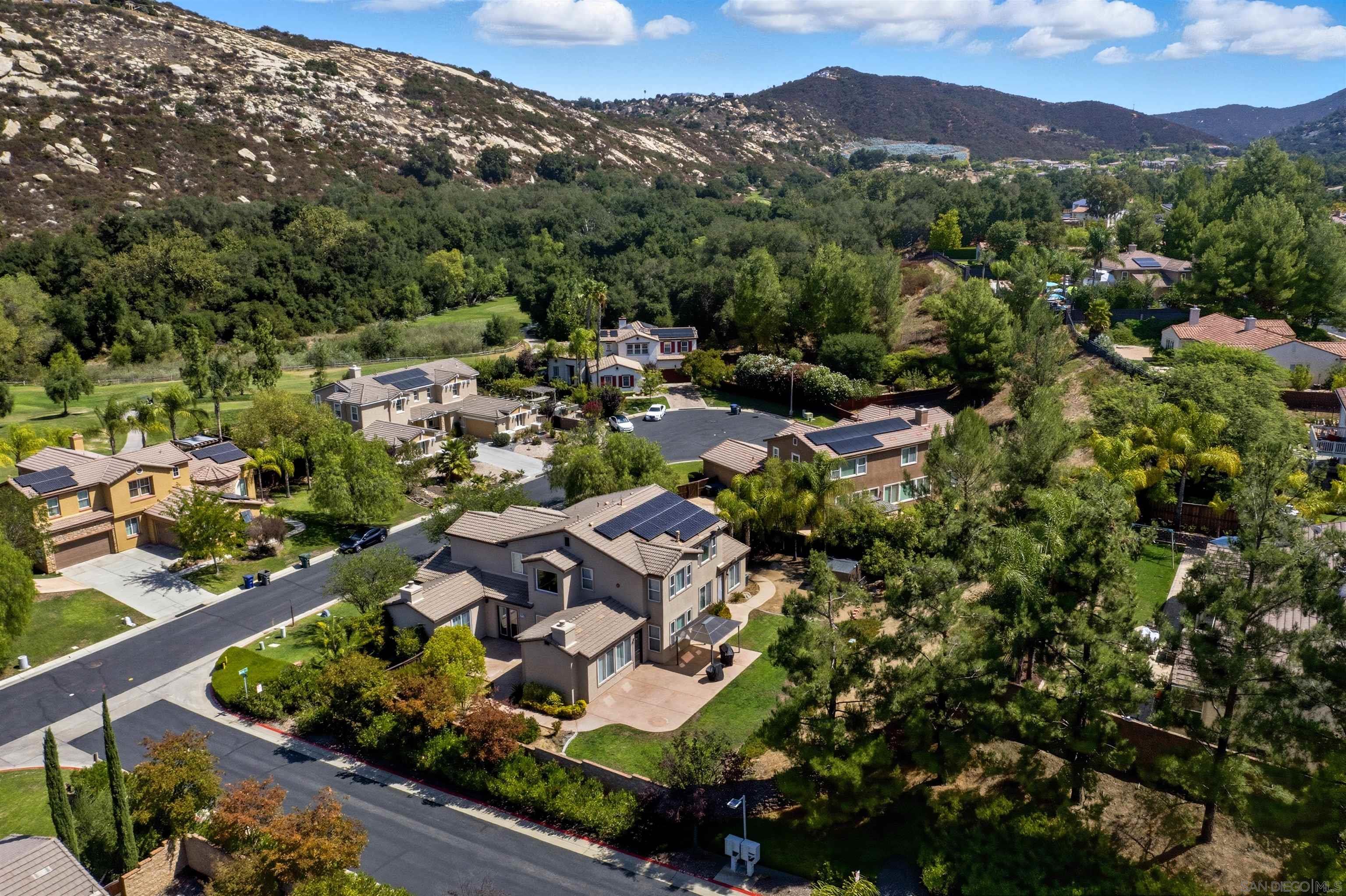 Detail Gallery Image 14 of 62 For 14257  Merion, Valley Center,  CA 92082 - 5 Beds | 4 Baths