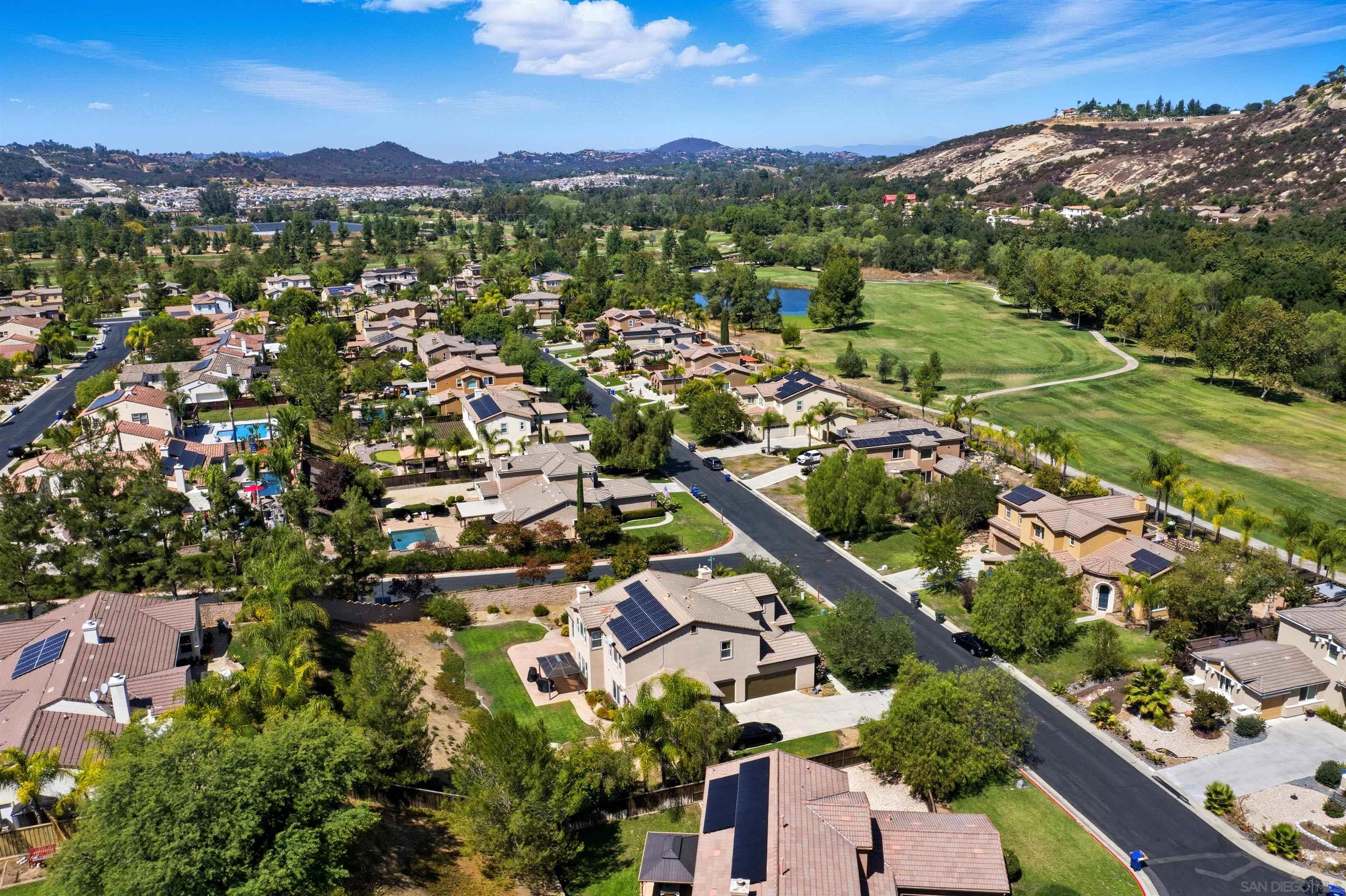 Detail Gallery Image 8 of 62 For 14257  Merion, Valley Center,  CA 92082 - 5 Beds | 4 Baths
