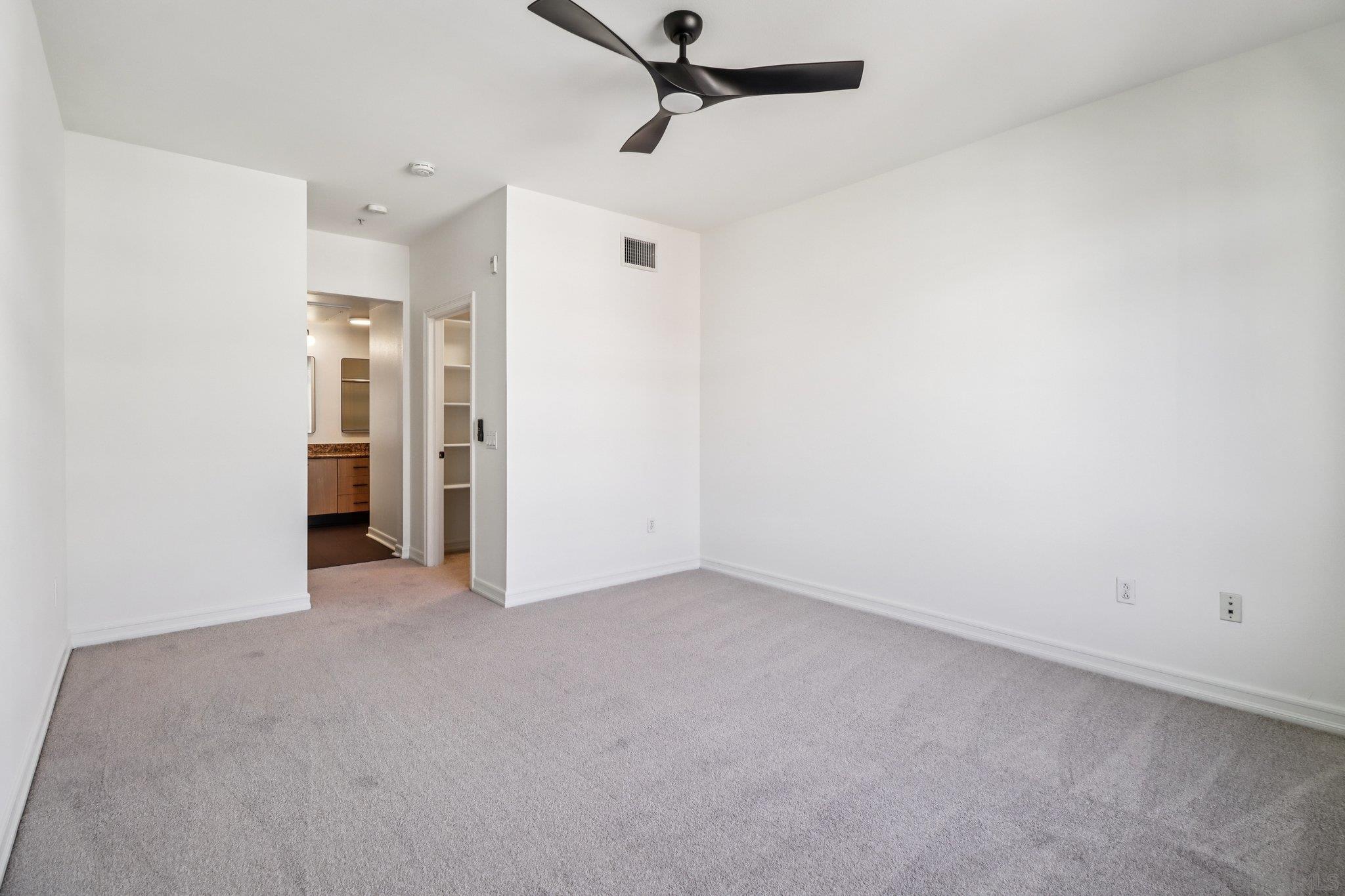 Detail Gallery Image 30 of 60 For 1480  Broadway  #2621,  San Diego,  CA 92101 - 3 Beds | 2 Baths