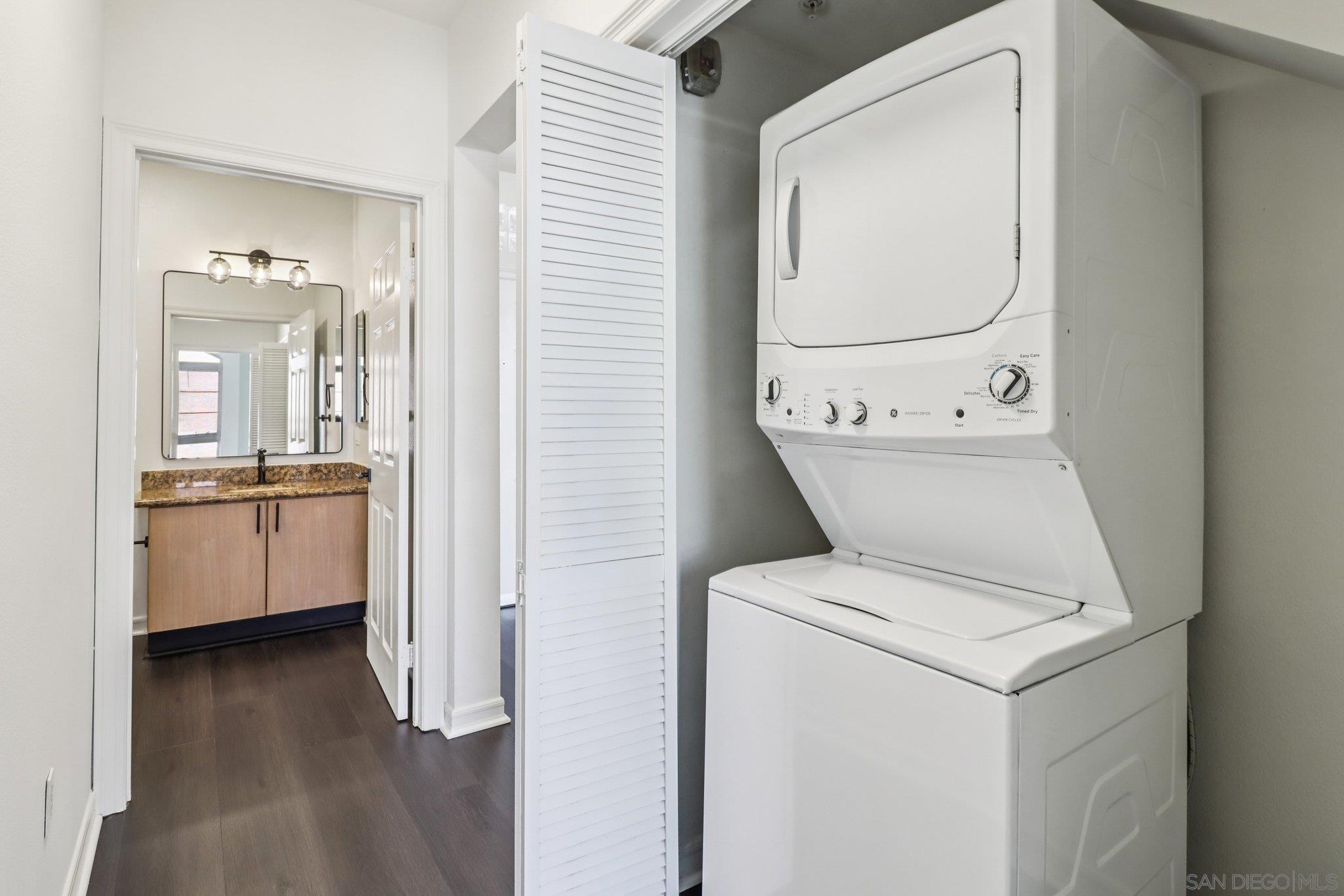 Detail Gallery Image 41 of 60 For 1480  Broadway  #2621,  San Diego,  CA 92101 - 3 Beds | 2 Baths