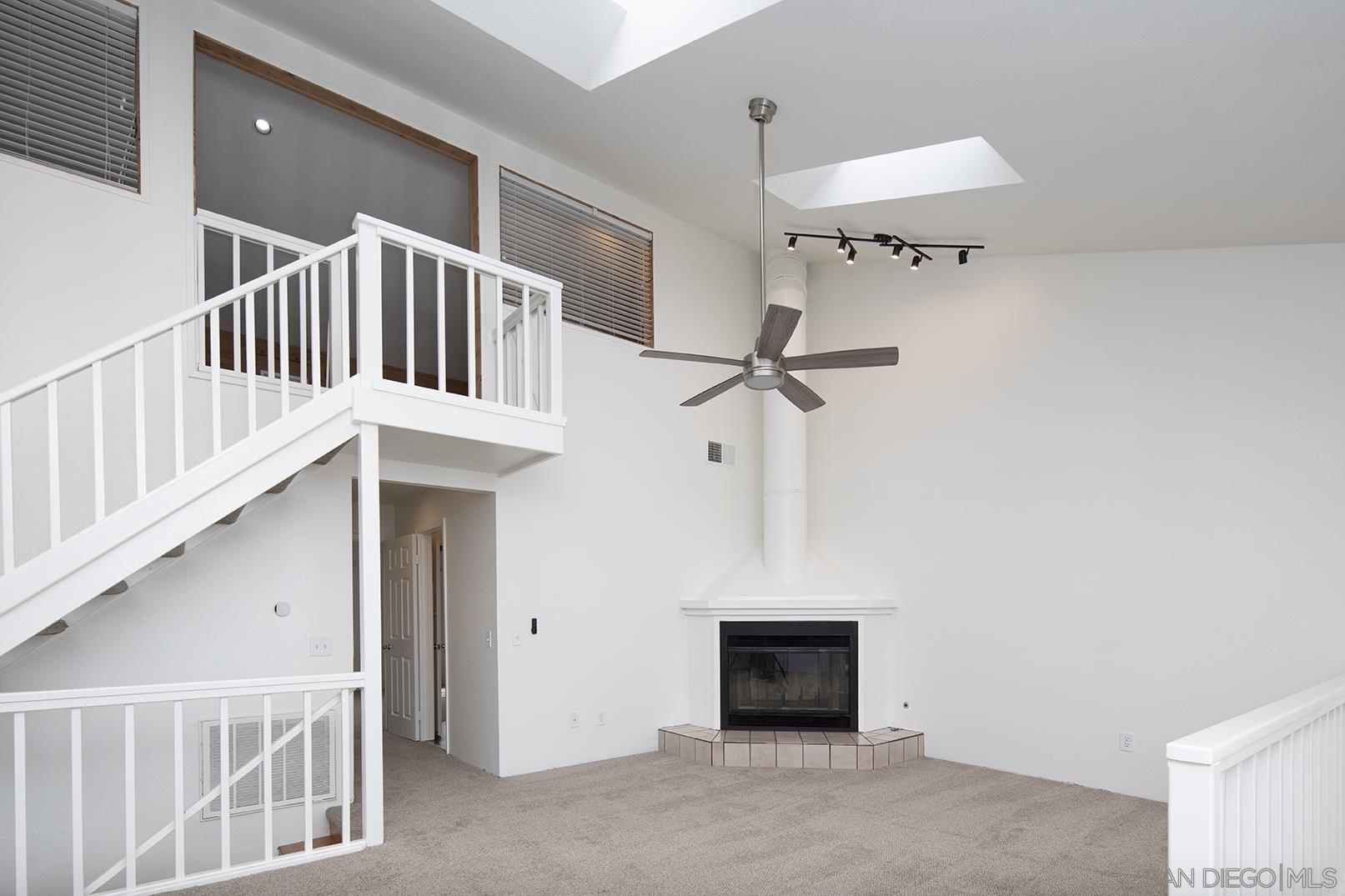 Detail Gallery Image 8 of 30 For 315  Westbourne Street, La Jolla,  CA 92037 - 4 Beds | 3 Baths