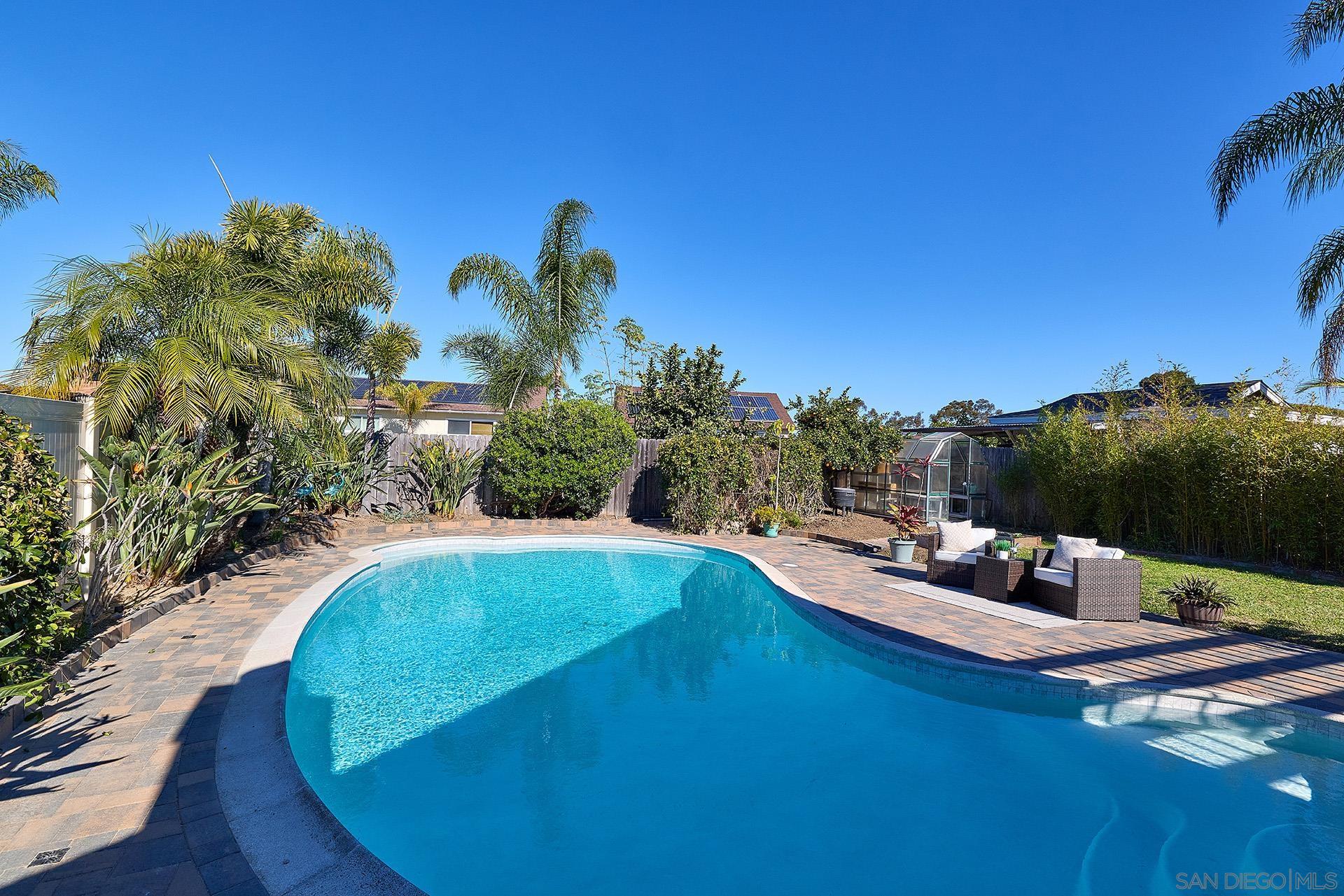 Detail Gallery Image 29 of 42 For 7962  Merrington Pl, San Diego,  CA 92126 - 4 Beds | 2 Baths