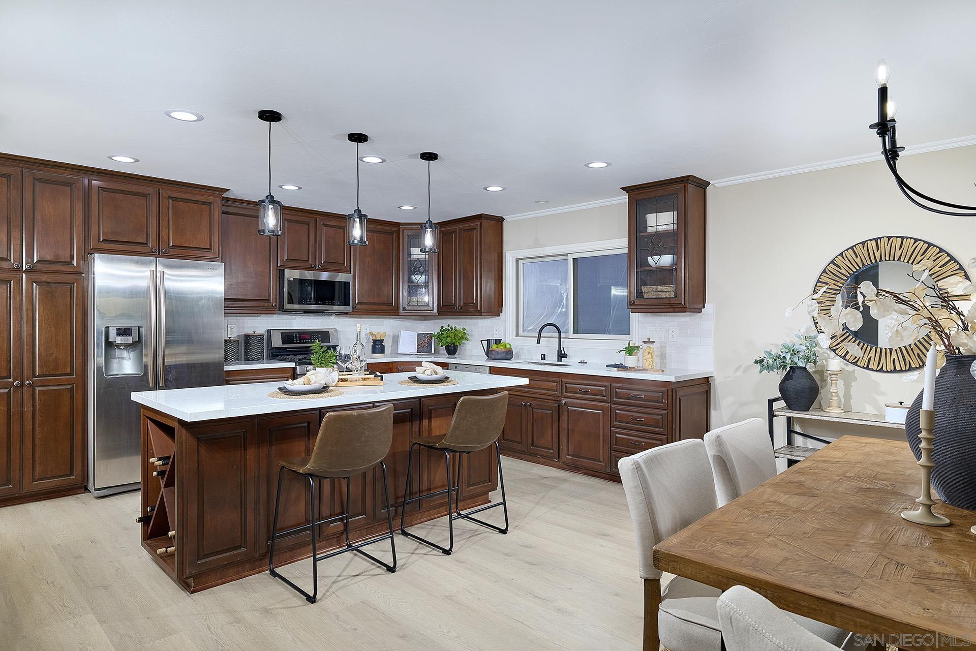 Detail Gallery Image 6 of 42 For 7962  Merrington Pl, San Diego,  CA 92126 - 4 Beds | 2 Baths