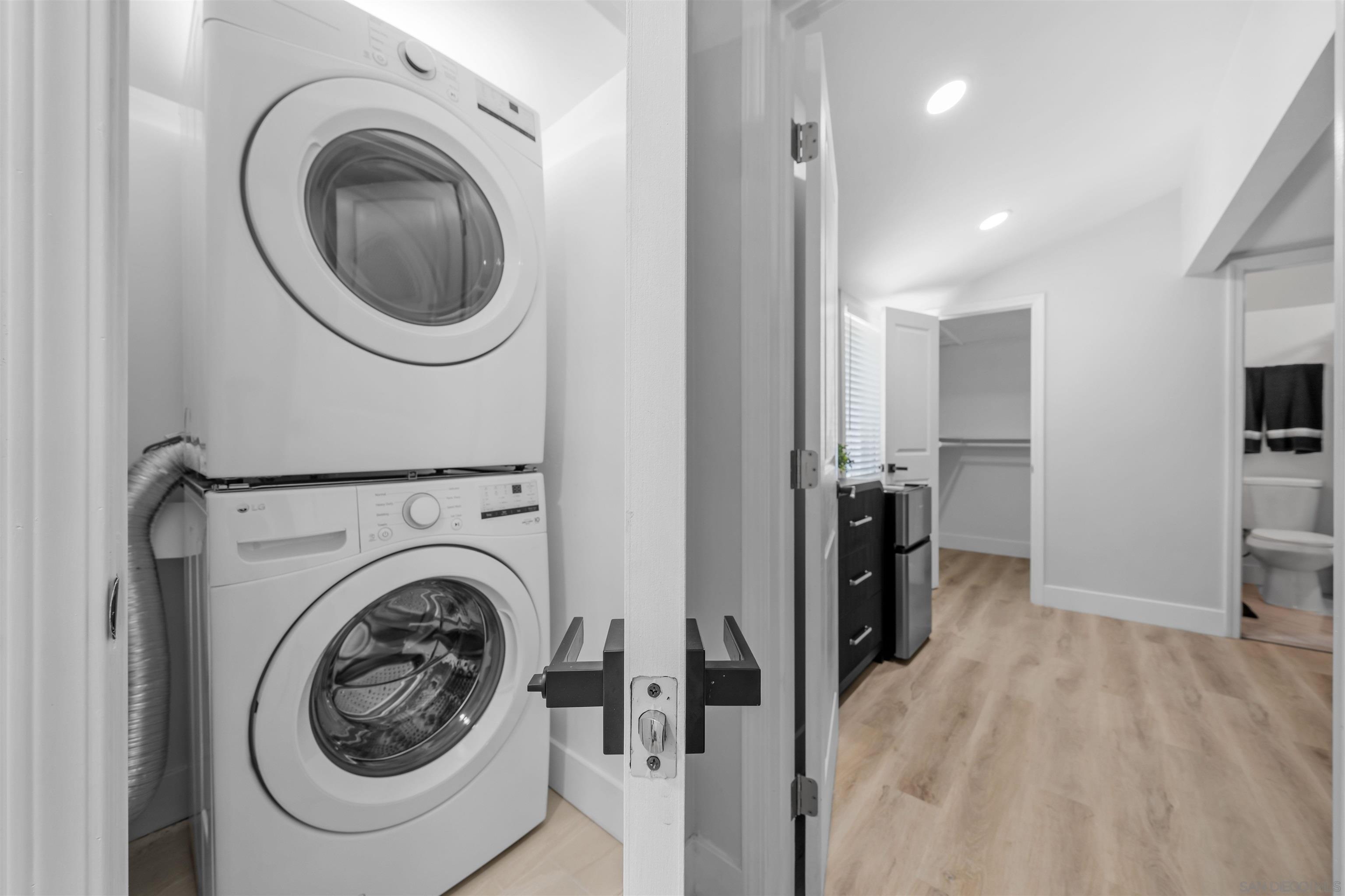 Detail Gallery Image 18 of 36 For 1730  Vista Del Valle Blvd  1 - Room for Rent in 3, El Cajon,  CA 92019 - 1 Beds | 0 Baths