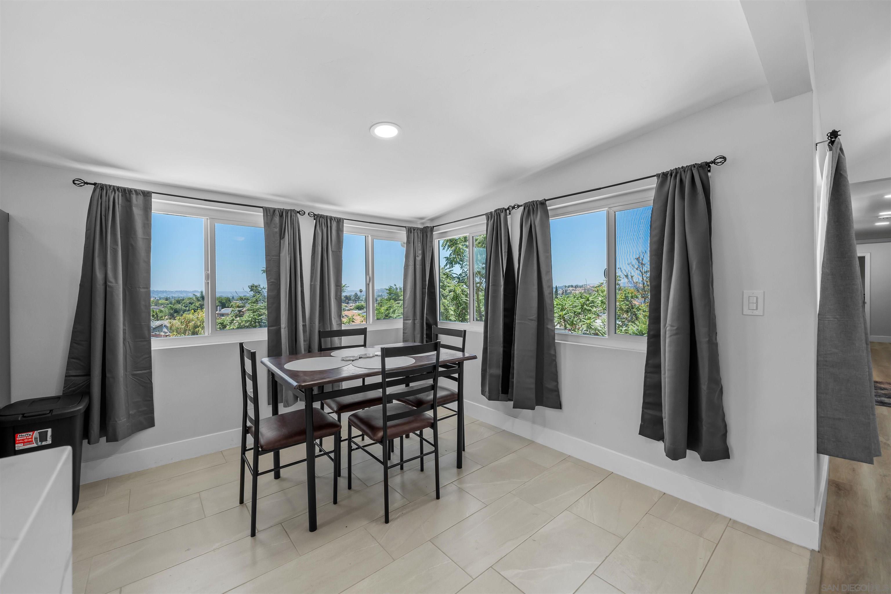 Detail Gallery Image 26 of 36 For 1730  Vista Del Valle Blvd  1 - Room for Rent in 3, El Cajon,  CA 92019 - 1 Beds | 0 Baths