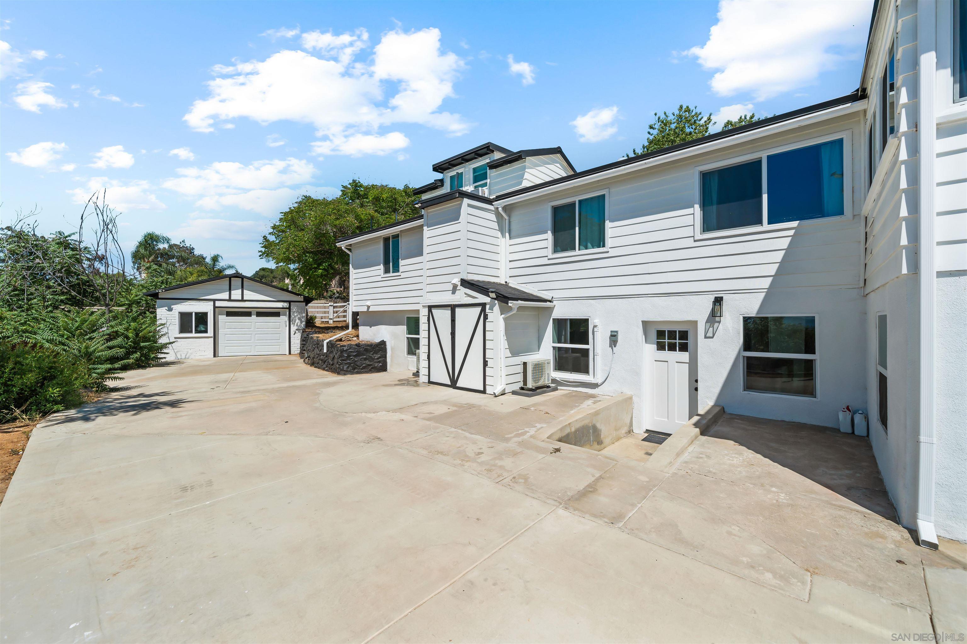 Detail Gallery Image 4 of 36 For 1730  Vista Del Valle Blvd  1 - Room for Rent in 3, El Cajon,  CA 92019 - 1 Beds | 0 Baths