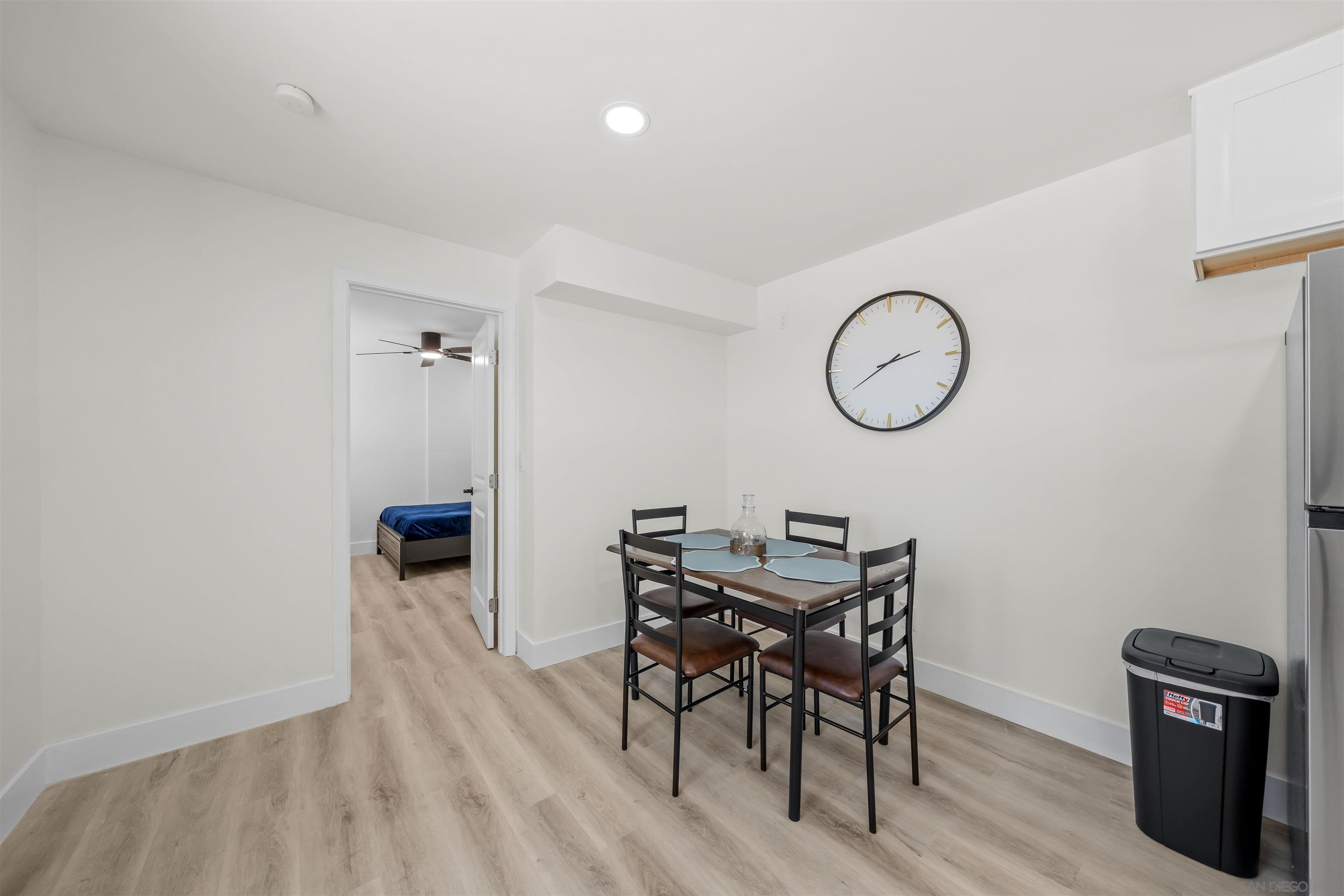 Detail Gallery Image 8 of 36 For 1730  Vista Del Valle Blvd  1 - Room for Rent in 3, El Cajon,  CA 92019 - 1 Beds | 0 Baths