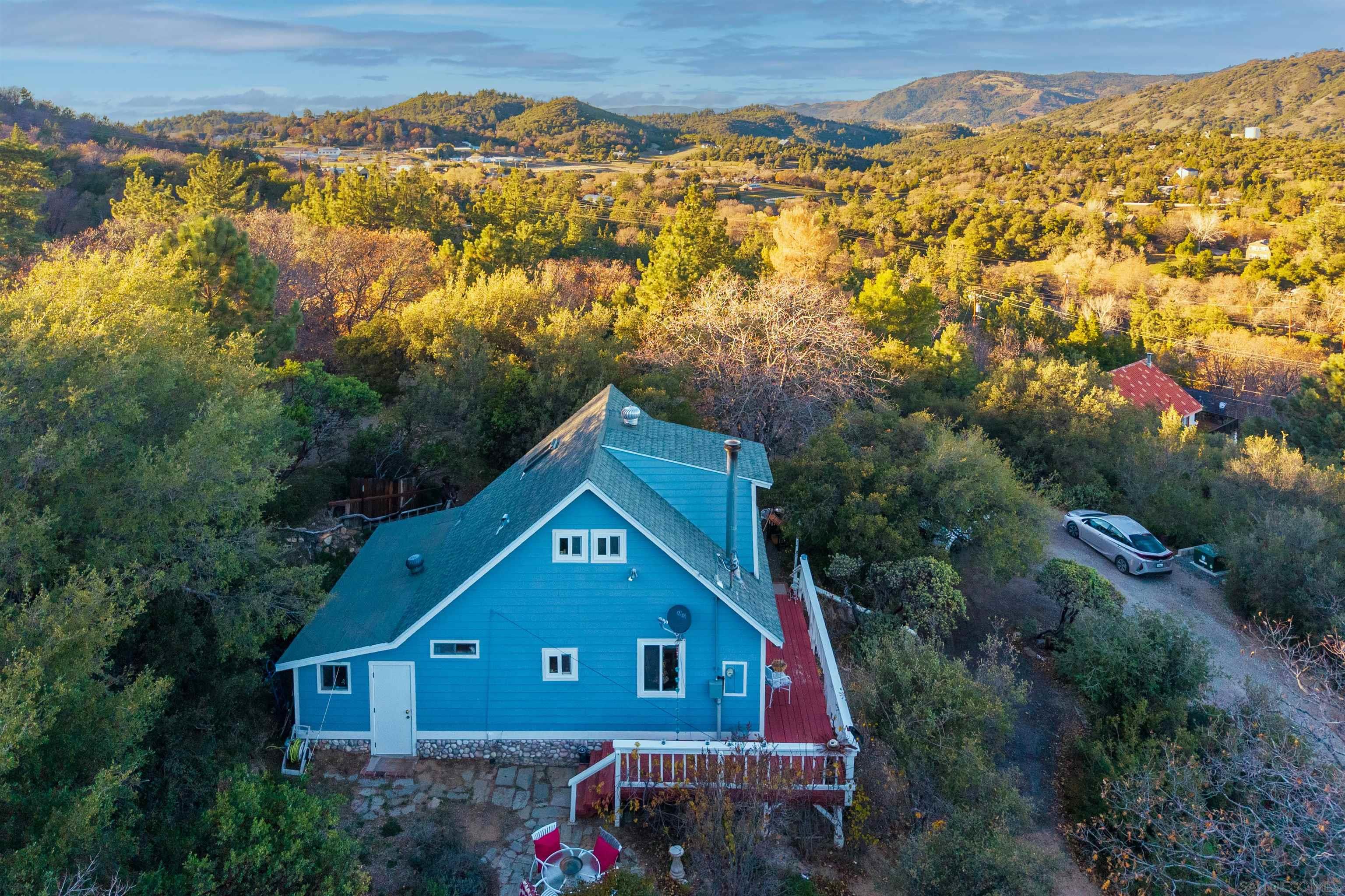 Detail Gallery Image 3 of 21 For 1065  Kenison Dr, Julian,  CA 92036 - 2 Beds | 1/1 Baths