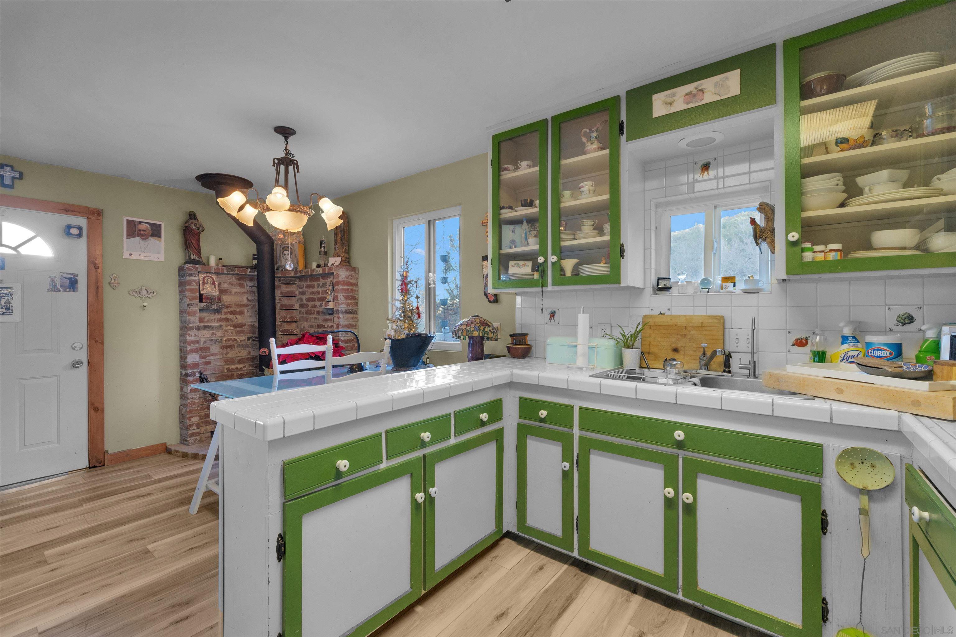 Detail Gallery Image 6 of 21 For 1065  Kenison Dr, Julian,  CA 92036 - 2 Beds | 1/1 Baths