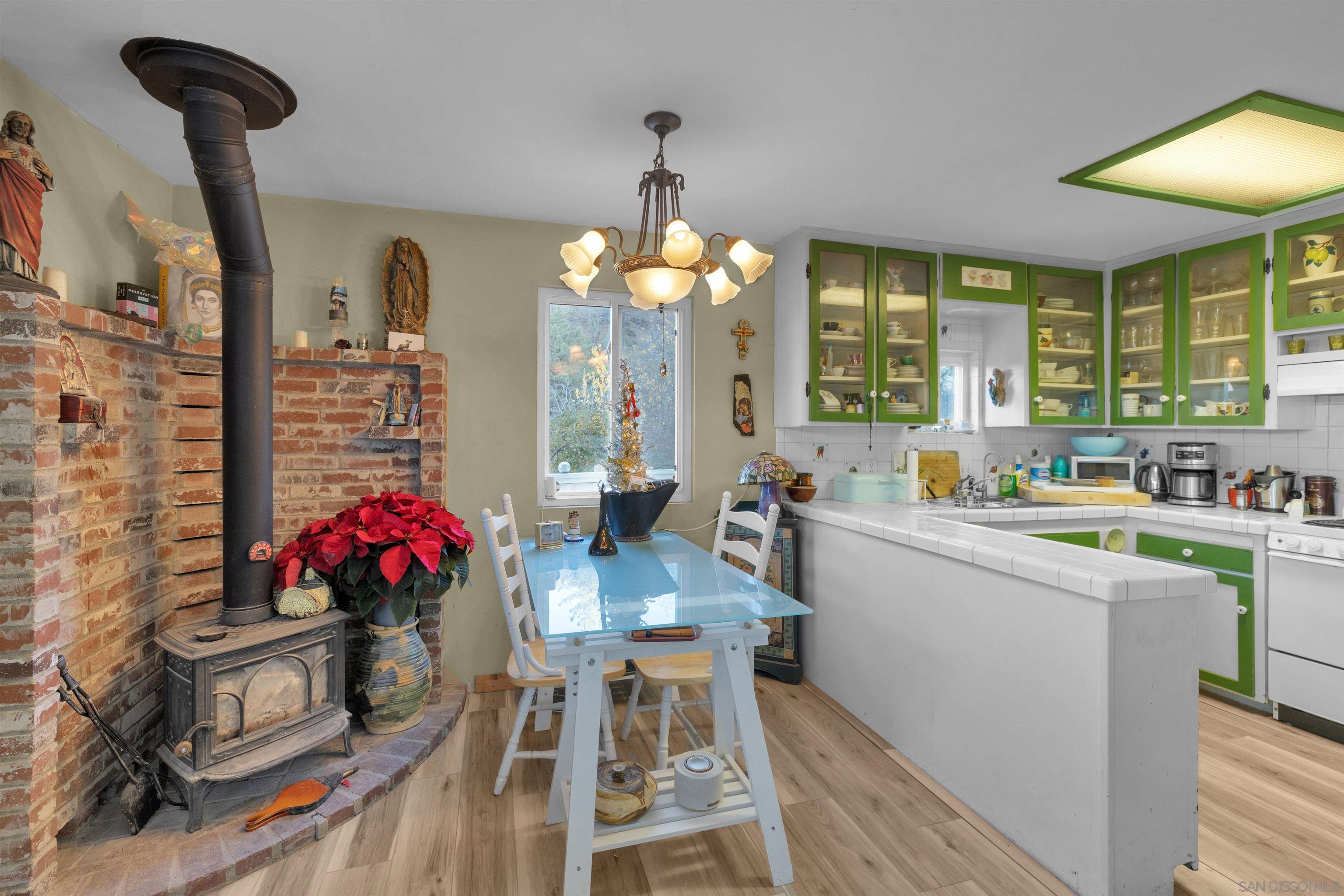 Detail Gallery Image 7 of 21 For 1065  Kenison Dr, Julian,  CA 92036 - 2 Beds | 1/1 Baths