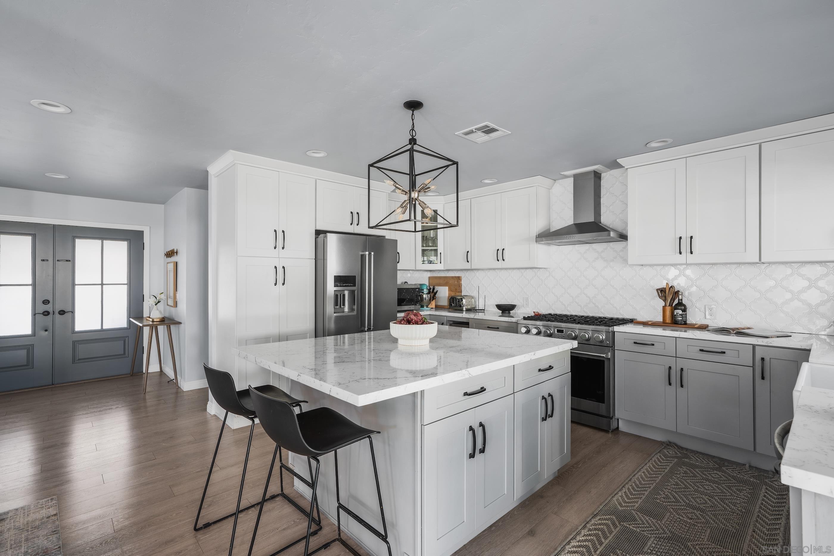 Detail Gallery Image 5 of 33 For 6625  Casselberry Way, San Diego,  CA 92119 - 4 Beds | 2 Baths