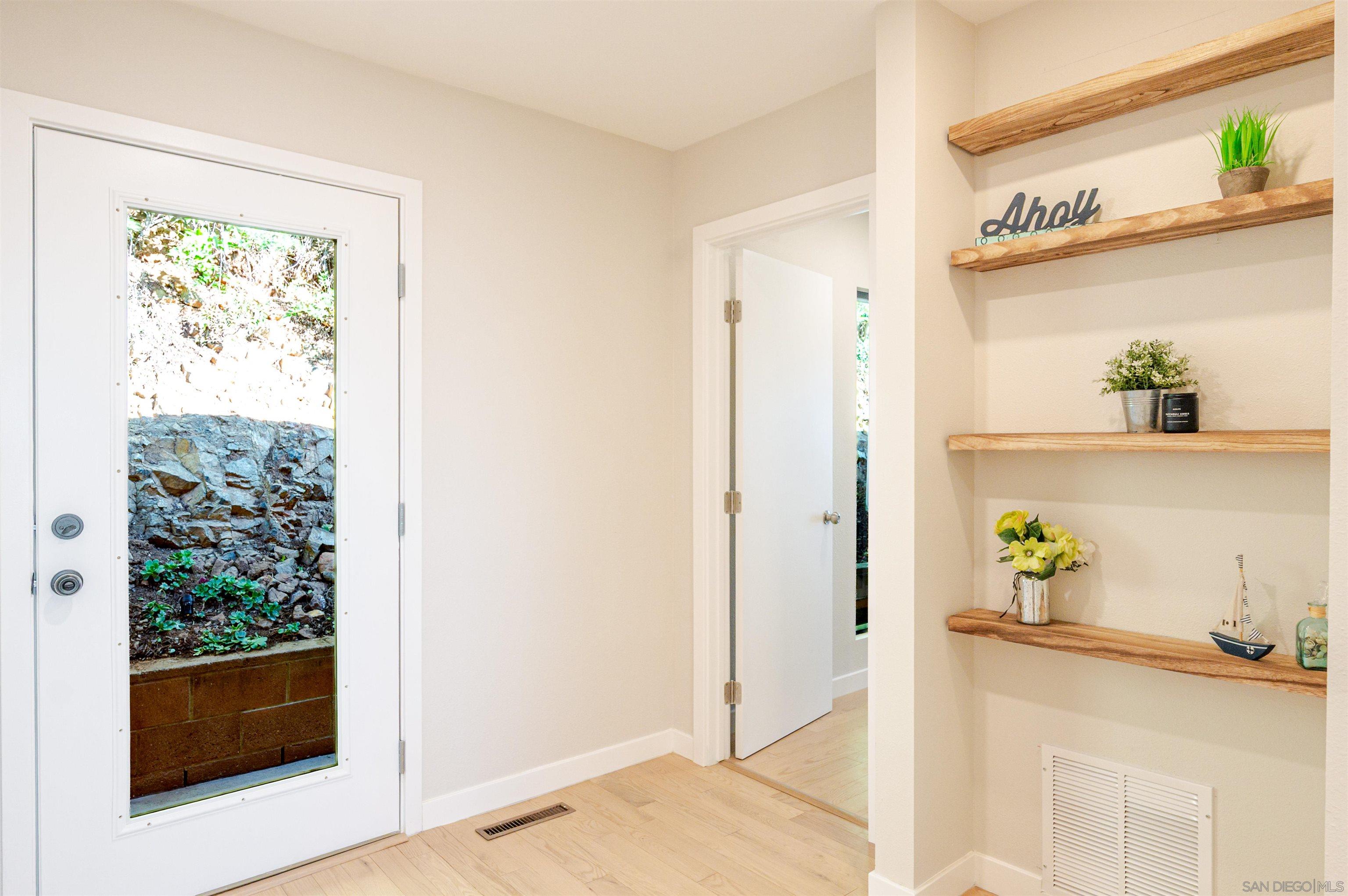 Detail Gallery Image 14 of 24 For 4303  Sheldon Dr, La Mesa,  CA 91941 - 3 Beds | 2 Baths