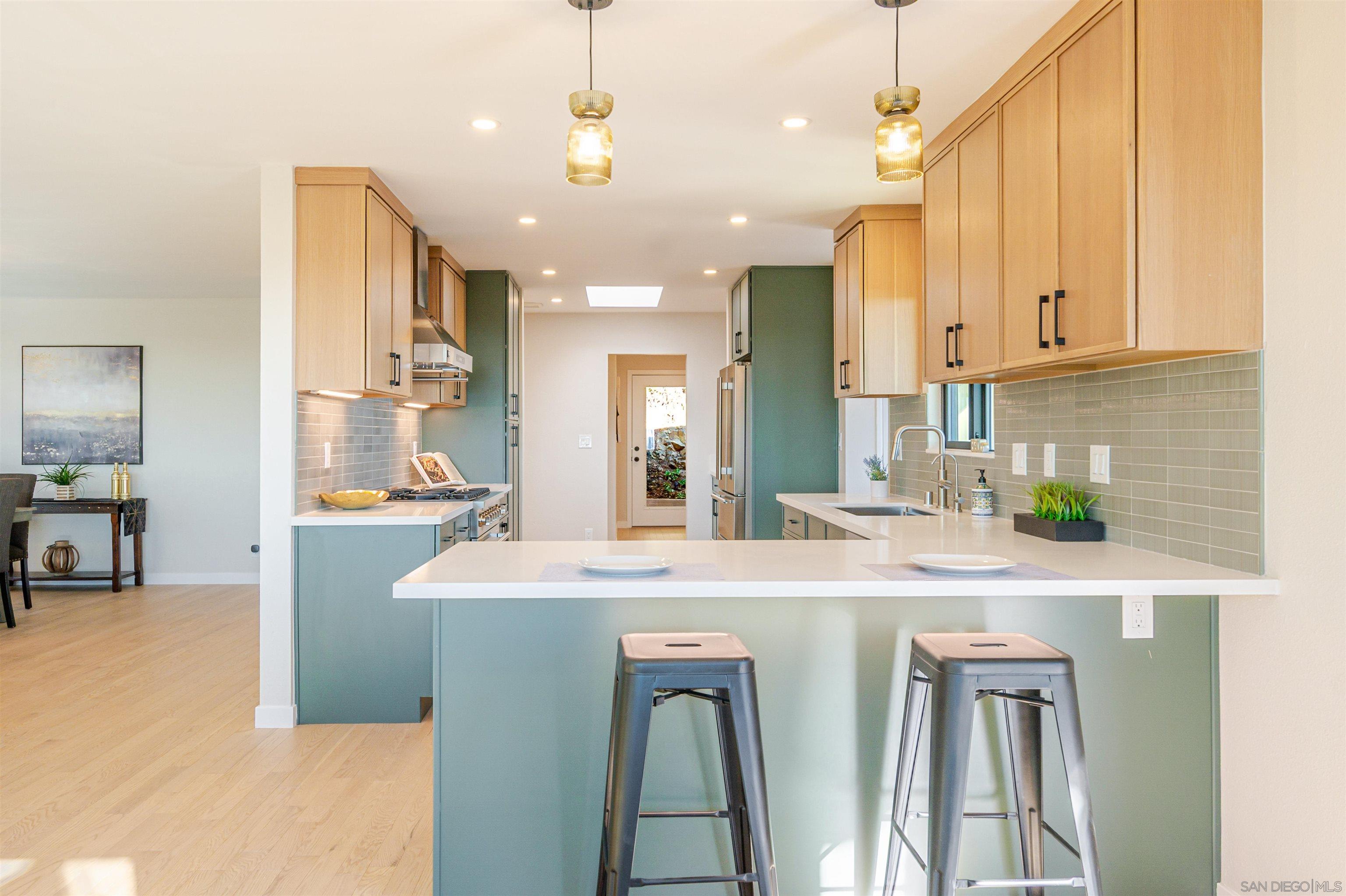 Detail Gallery Image 8 of 24 For 4303  Sheldon Dr, La Mesa,  CA 91941 - 3 Beds | 2 Baths