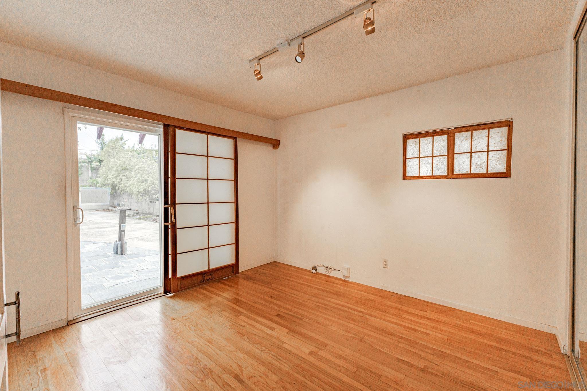 Detail Gallery Image 24 of 33 For 2841  Nipoma St, San Diego,  CA 92106 - 3 Beds | 2 Baths