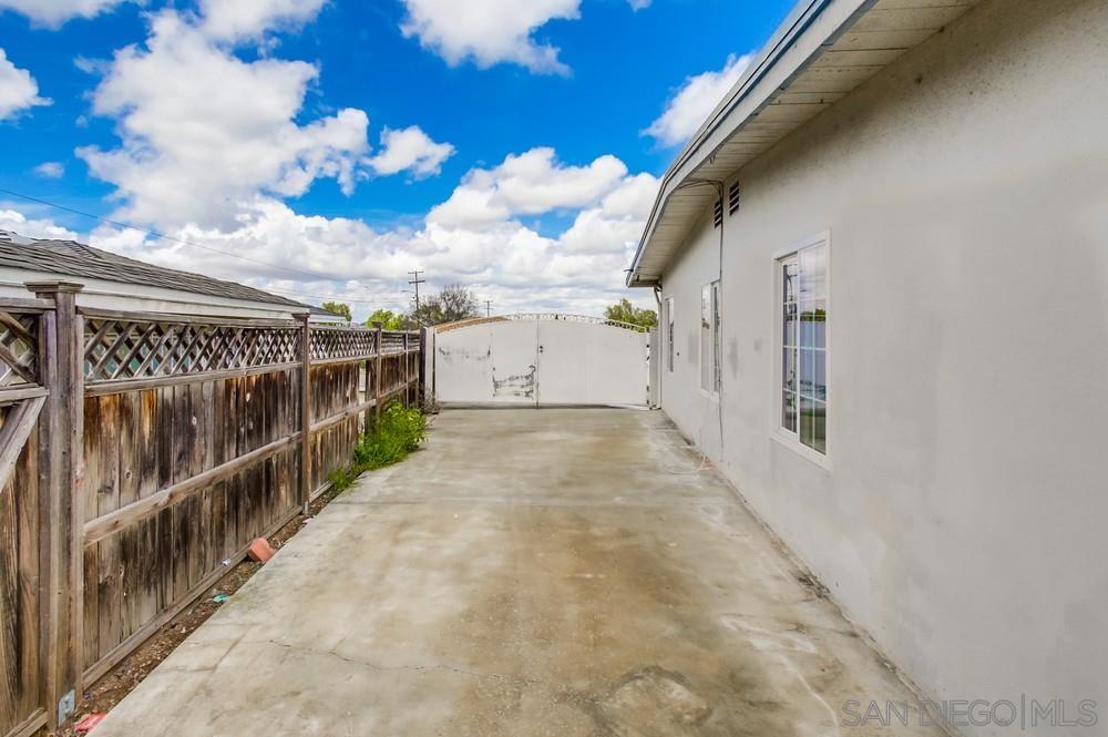 Detail Gallery Image 23 of 24 For 6327  Newsome Dr, San Diego,  CA 92115 - 3 Beds | 2 Baths