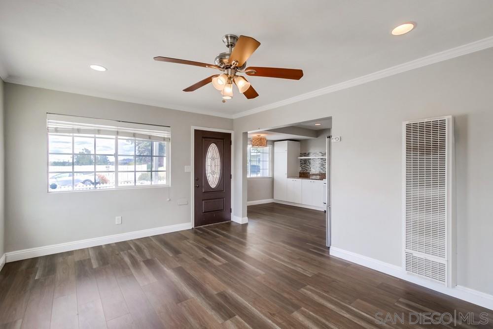 Detail Gallery Image 5 of 24 For 6327  Newsome Dr, San Diego,  CA 92115 - 3 Beds | 2 Baths