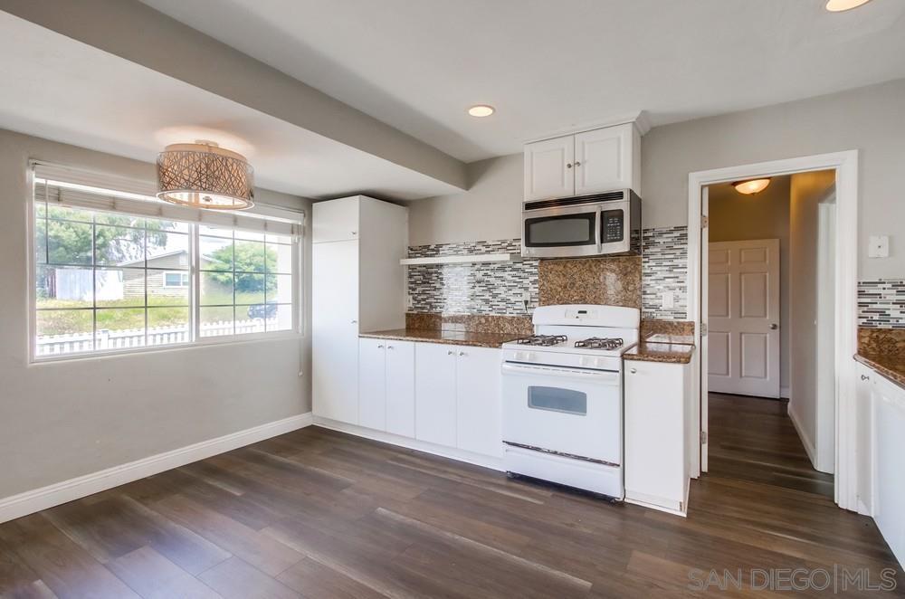 Detail Gallery Image 7 of 24 For 6327  Newsome Dr, San Diego,  CA 92115 - 3 Beds | 2 Baths