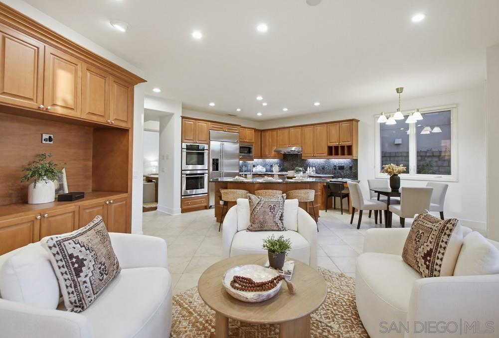 Detail Gallery Image 16 of 50 For 5448  Caminito Bayo, La Jolla,  CA 92037 - 3 Beds | 3 Baths