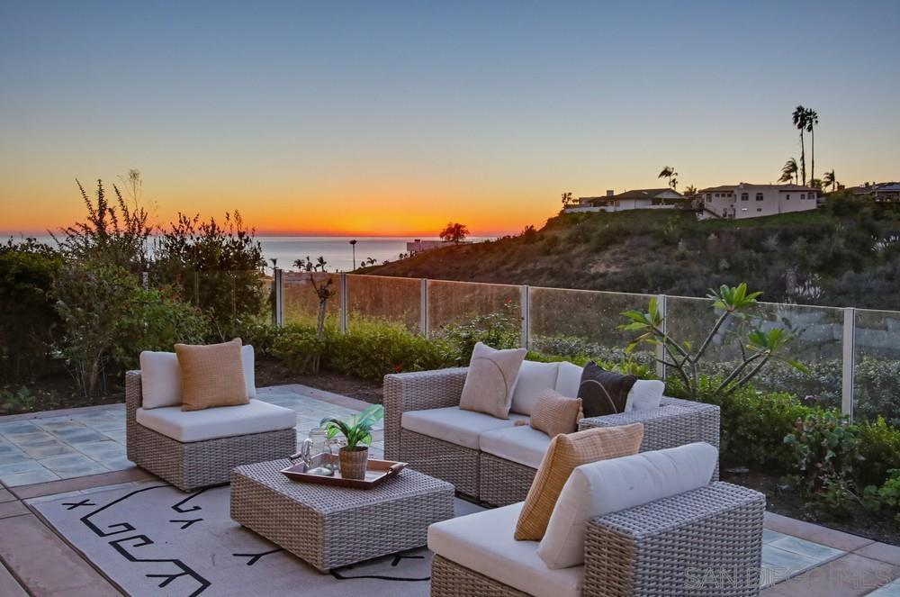 Detail Gallery Image 19 of 50 For 5448  Caminito Bayo, La Jolla,  CA 92037 - 3 Beds | 3 Baths