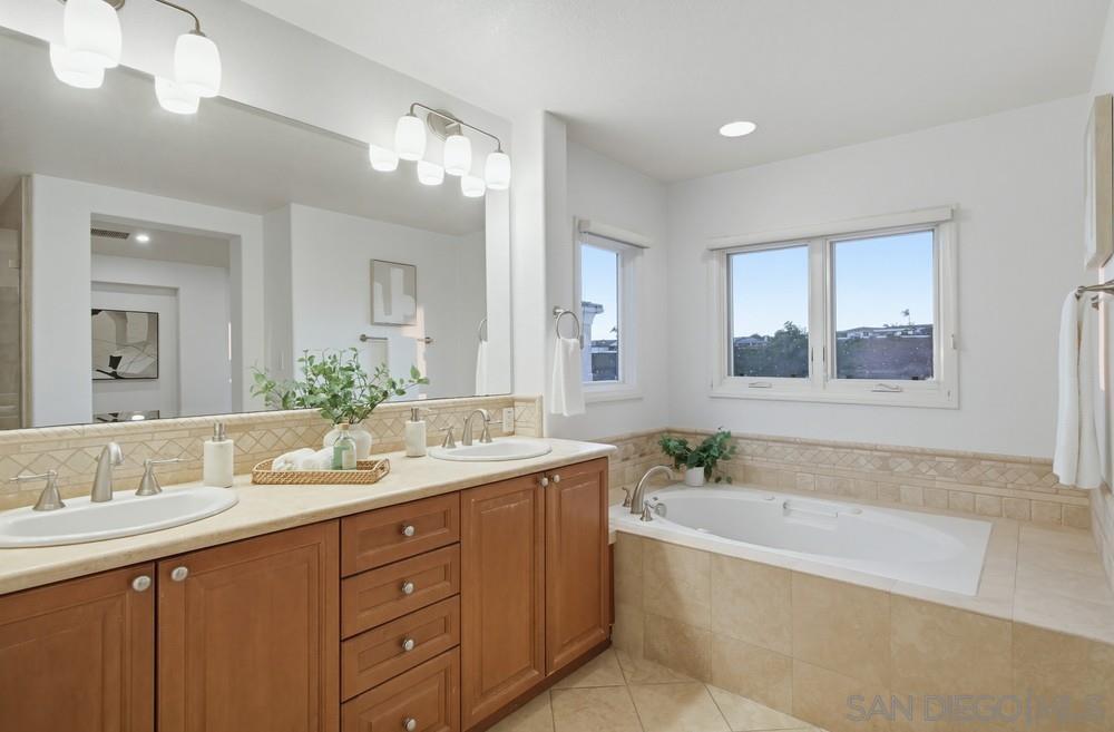 Detail Gallery Image 31 of 50 For 5448  Caminito Bayo, La Jolla,  CA 92037 - 3 Beds | 3 Baths