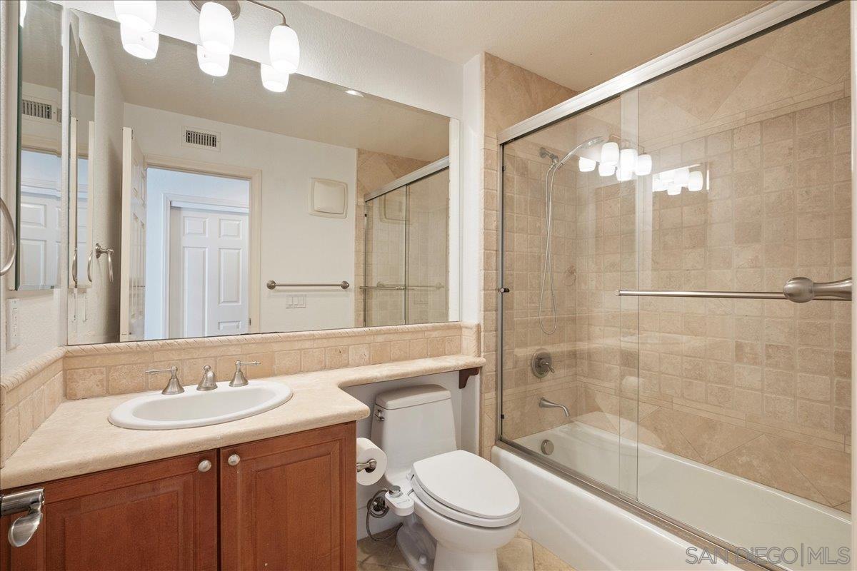 Detail Gallery Image 38 of 50 For 5448  Caminito Bayo, La Jolla,  CA 92037 - 3 Beds | 3 Baths