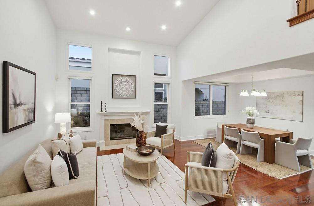 Detail Gallery Image 8 of 50 For 5448  Caminito Bayo, La Jolla,  CA 92037 - 3 Beds | 3 Baths