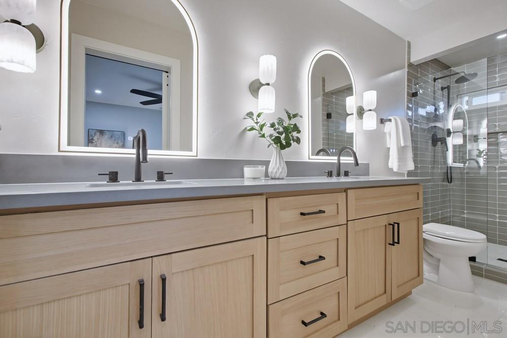 Detail Gallery Image 11 of 22 For 4969  Southcrest Ave, San Diego,  CA 92110 - 3 Beds | 2 Baths